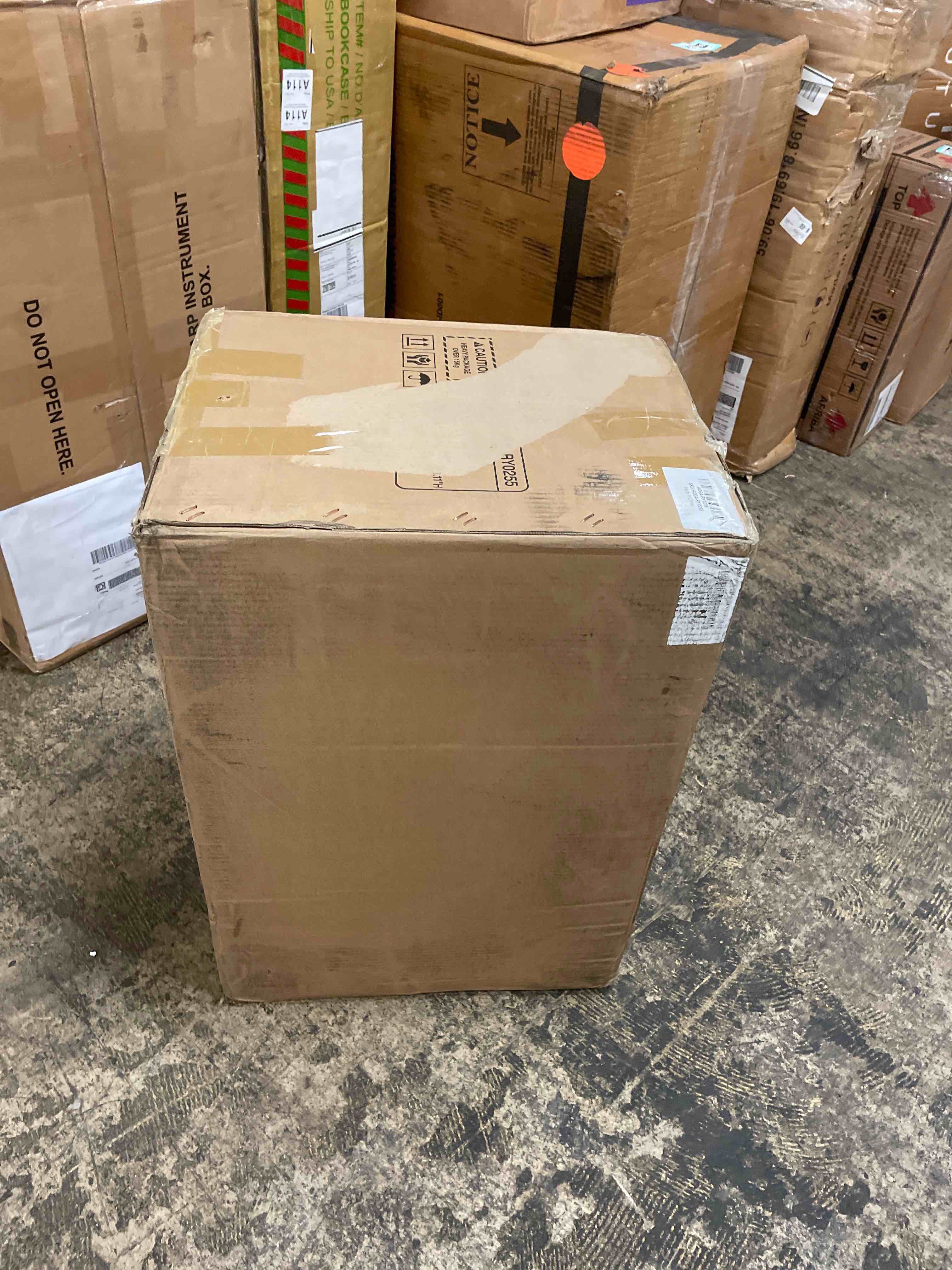 https://s3.amazonaws.com/lotting-images-prod/phillipi/TEA1796165_1757538490081.jpeg