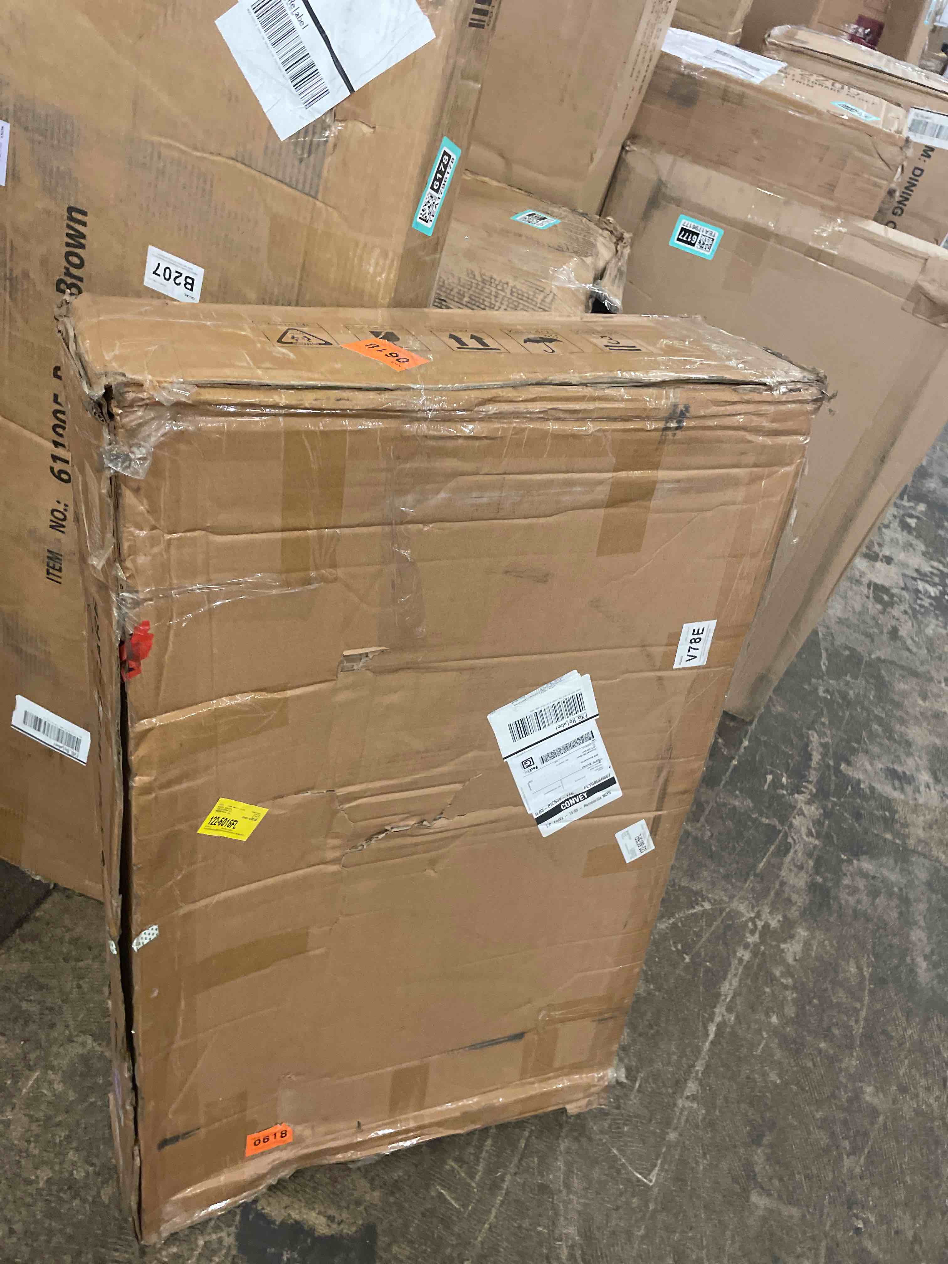 https://s3.amazonaws.com/lotting-images-prod/phillipi/TEA1796179_1757545771895.jpeg