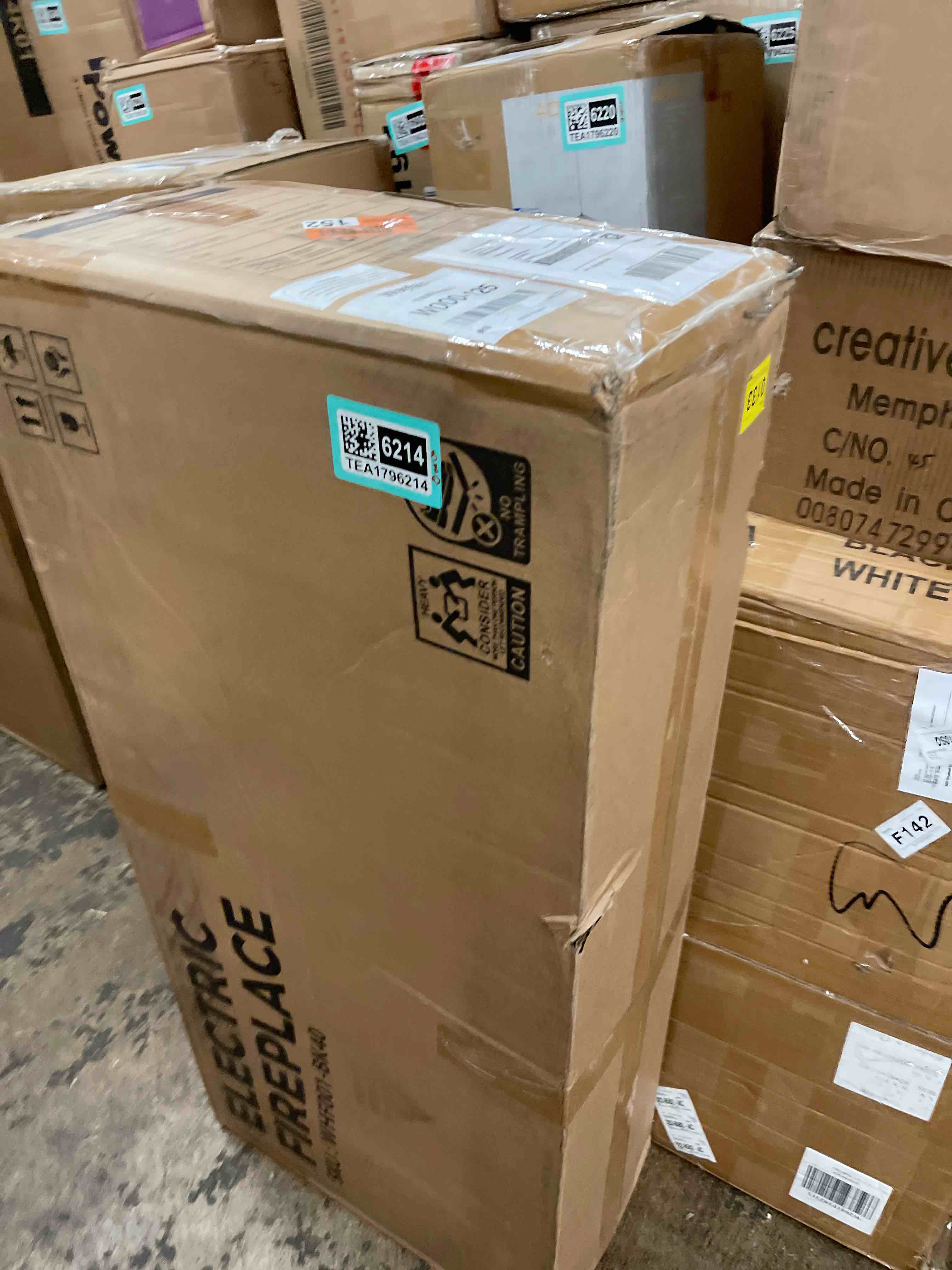https://s3.amazonaws.com/lotting-images-prod/phillipi/TEA1796214_1757616693000.jpeg