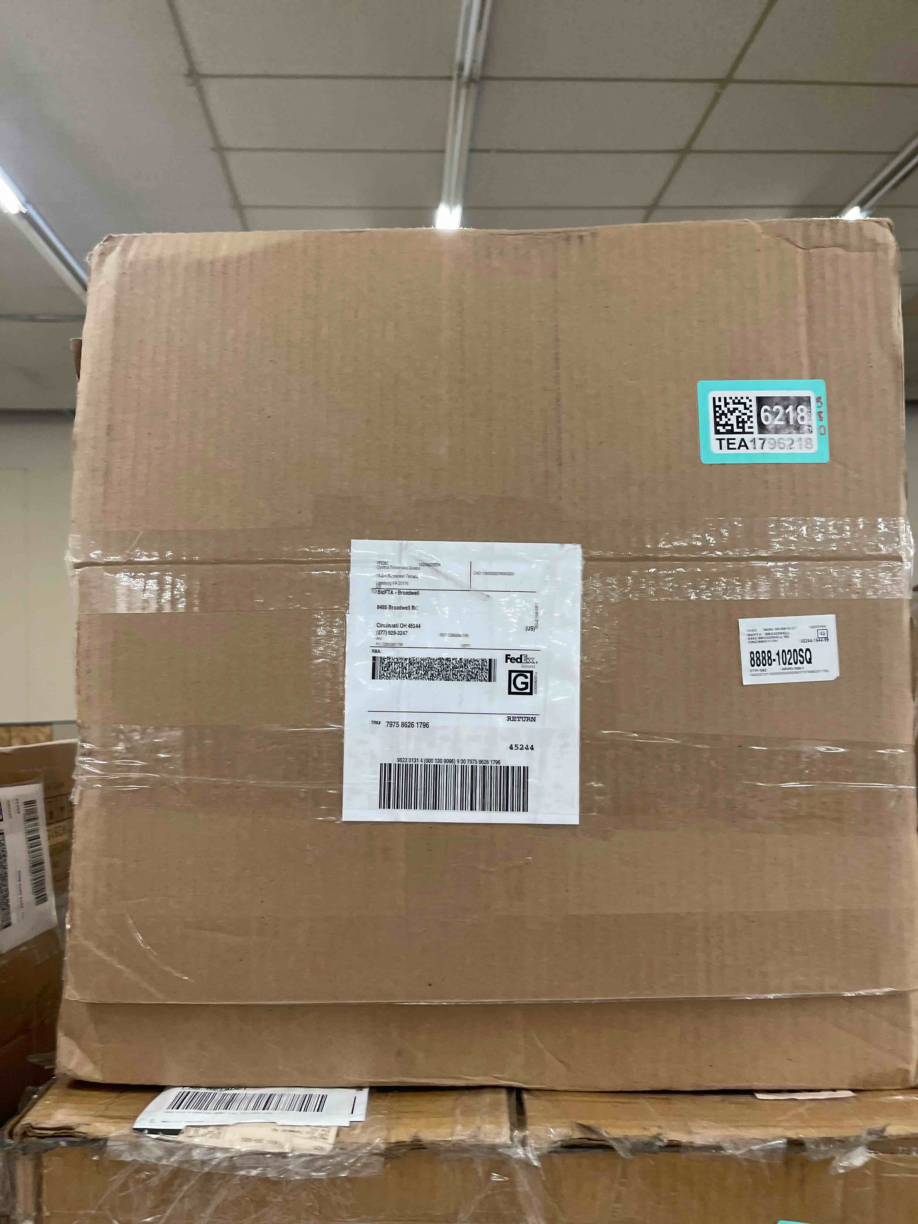 https://s3.amazonaws.com/lotting-images-prod/phillipi/TEA1796218_1757614750103.jpeg