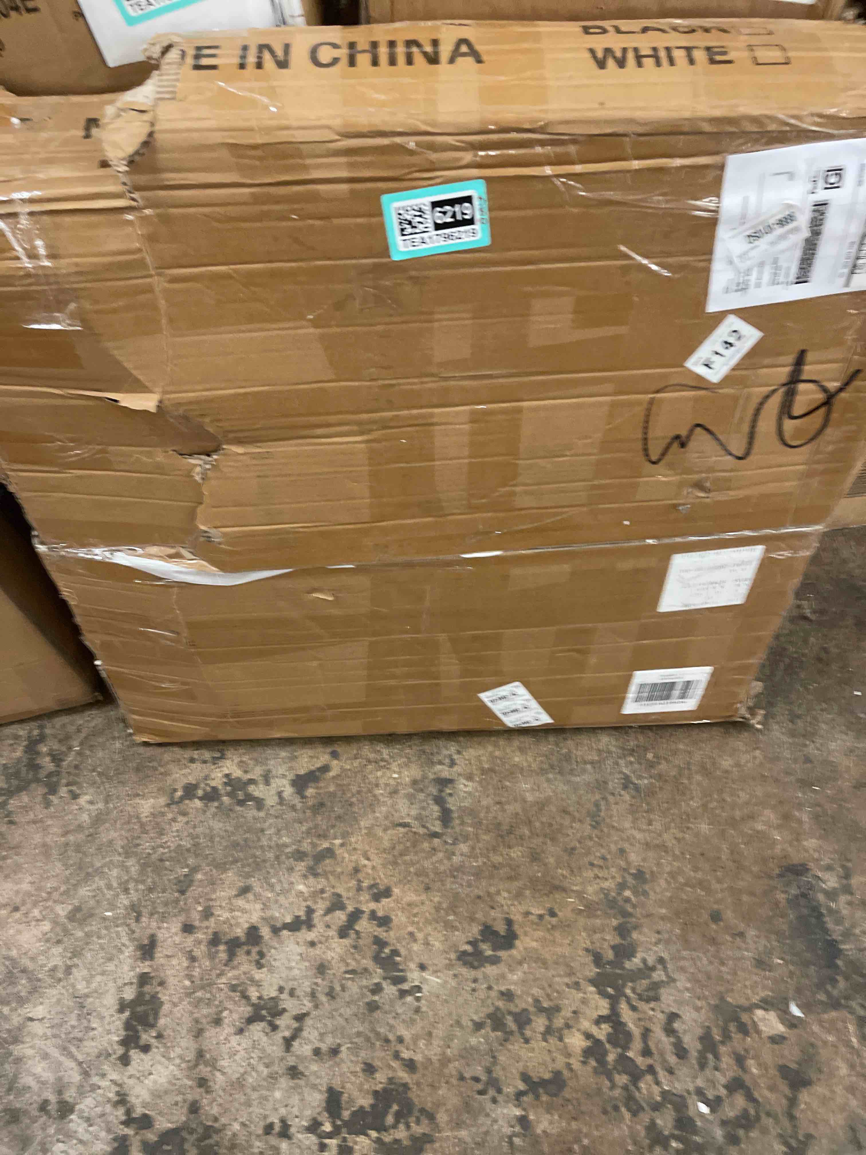 https://s3.amazonaws.com/lotting-images-prod/phillipi/TEA1796219_1757614430063.jpeg