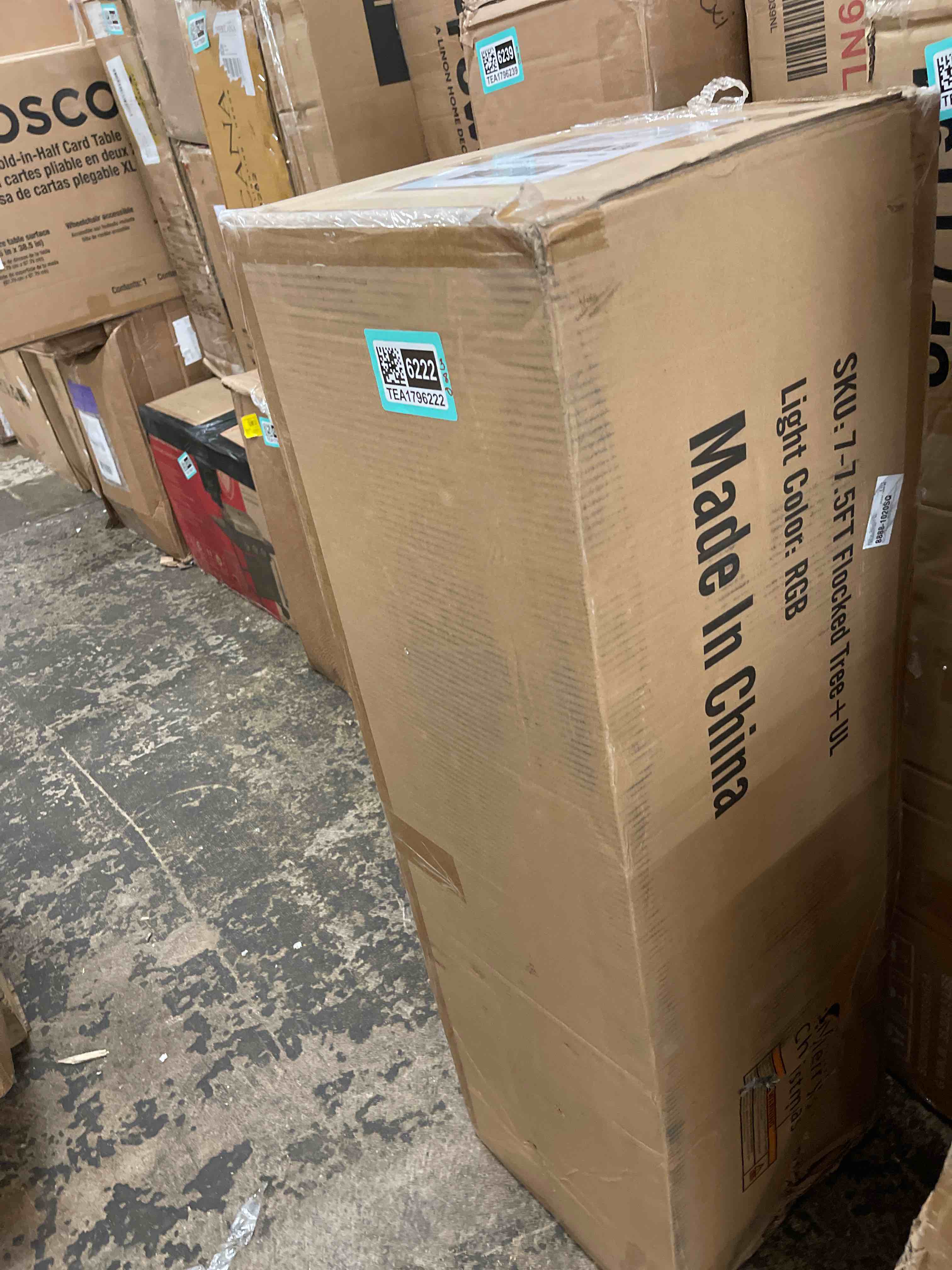 https://s3.amazonaws.com/lotting-images-prod/phillipi/TEA1796222_1757613773282.jpeg