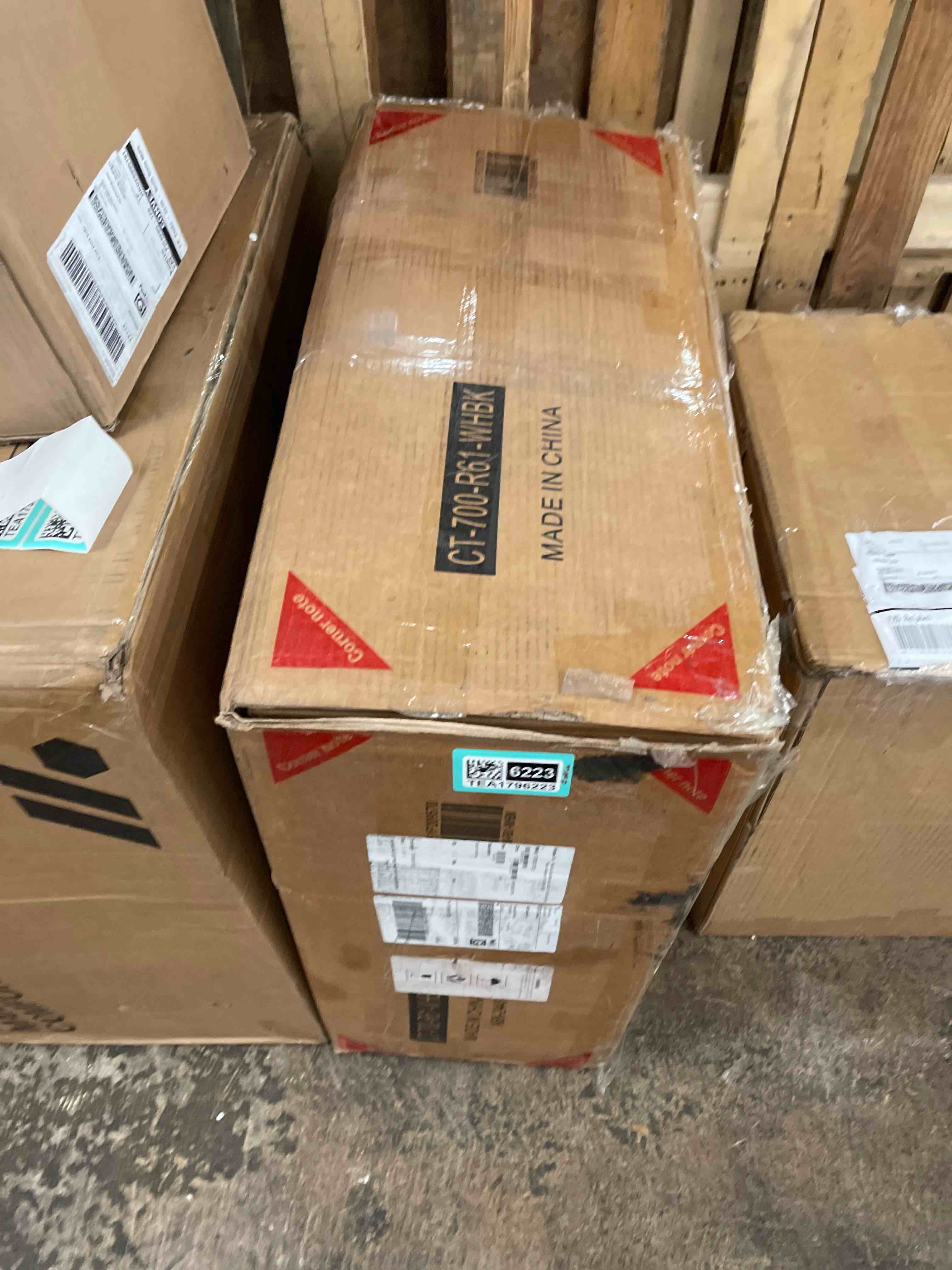 https://s3.amazonaws.com/lotting-images-prod/phillipi/TEA1796223_1757613303978.jpeg