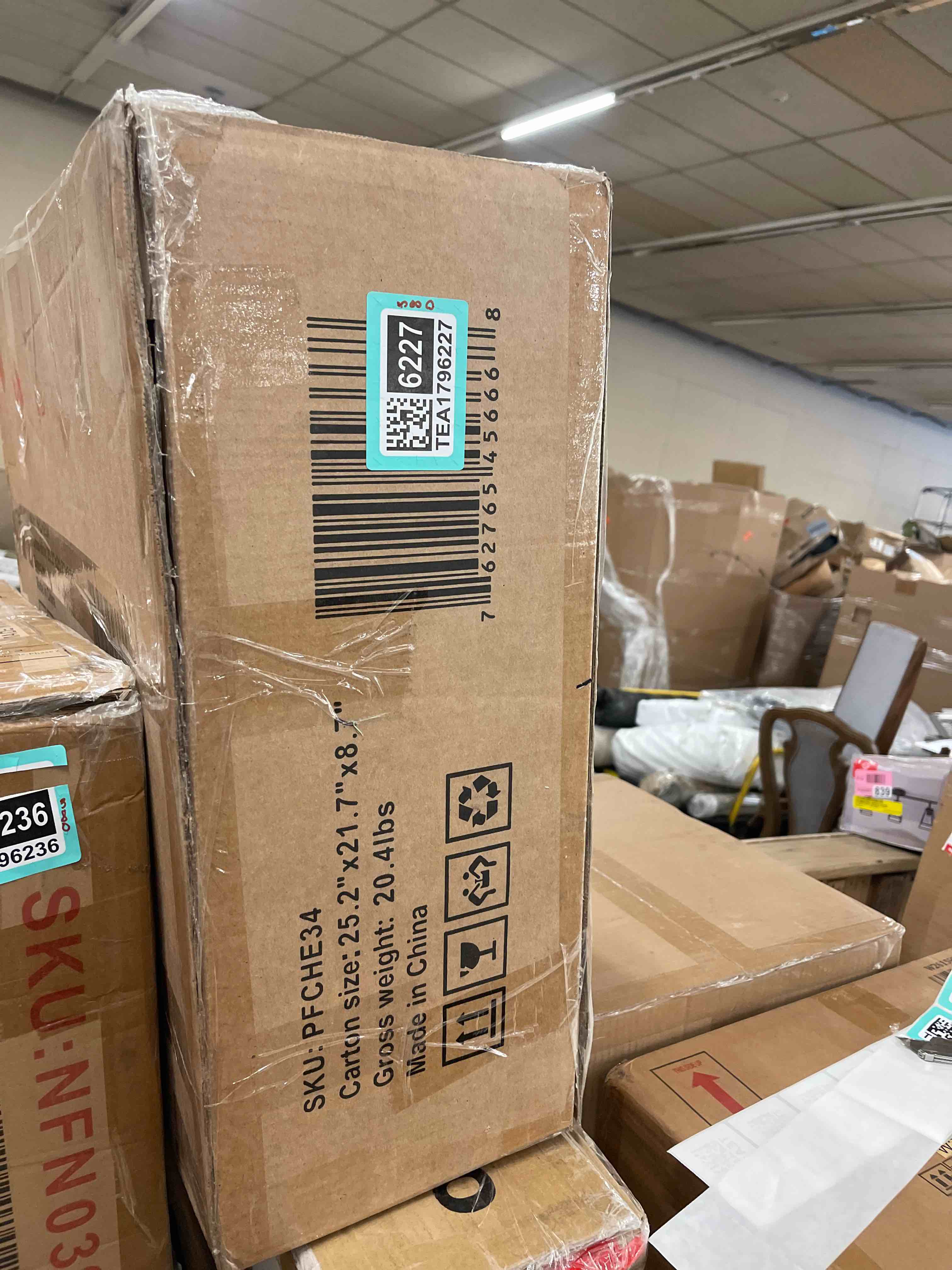 https://s3.amazonaws.com/lotting-images-prod/phillipi/TEA1796227_1757611302546.jpeg