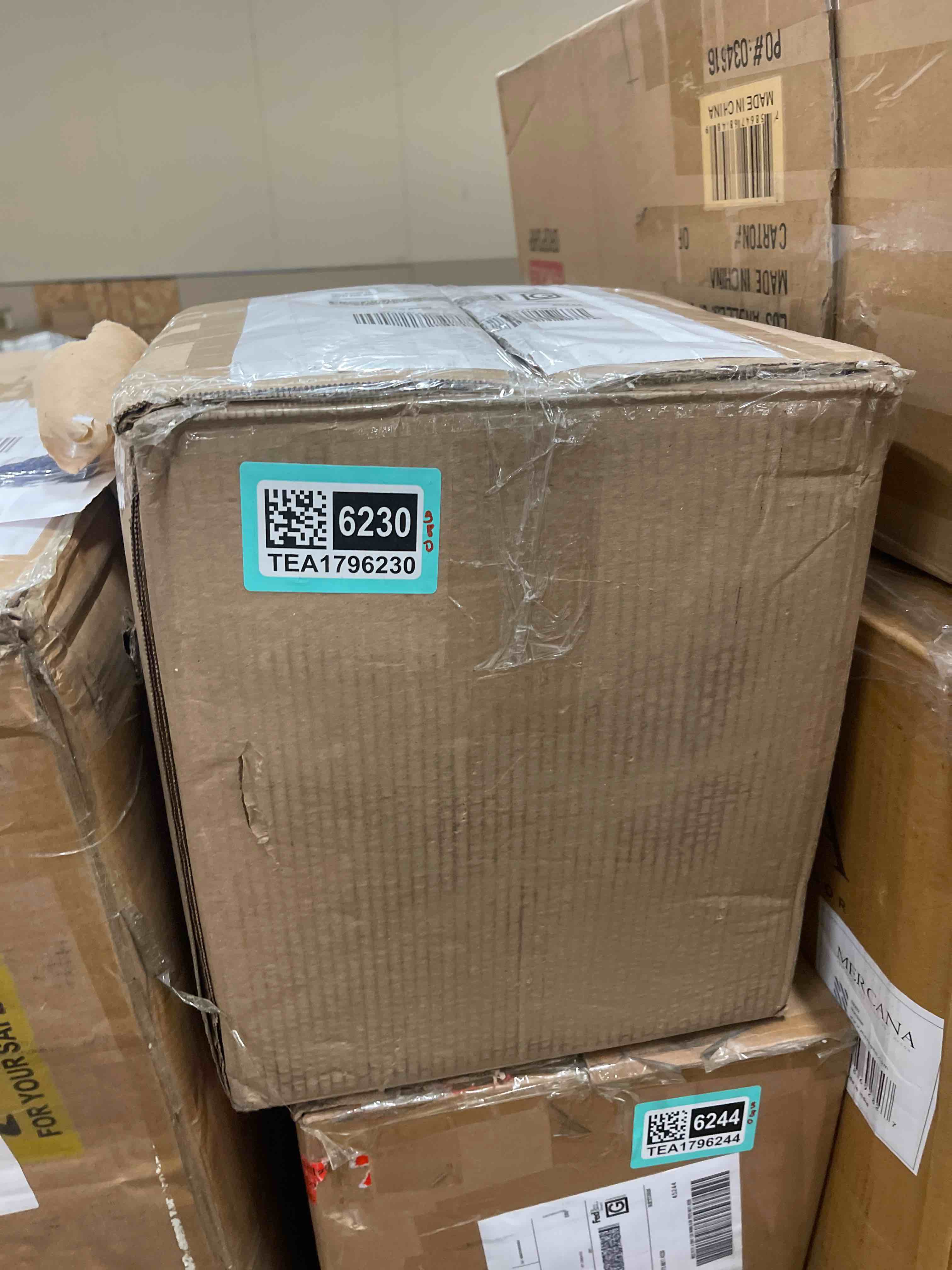 https://s3.amazonaws.com/lotting-images-prod/phillipi/TEA1796230_1757610052279.jpeg
