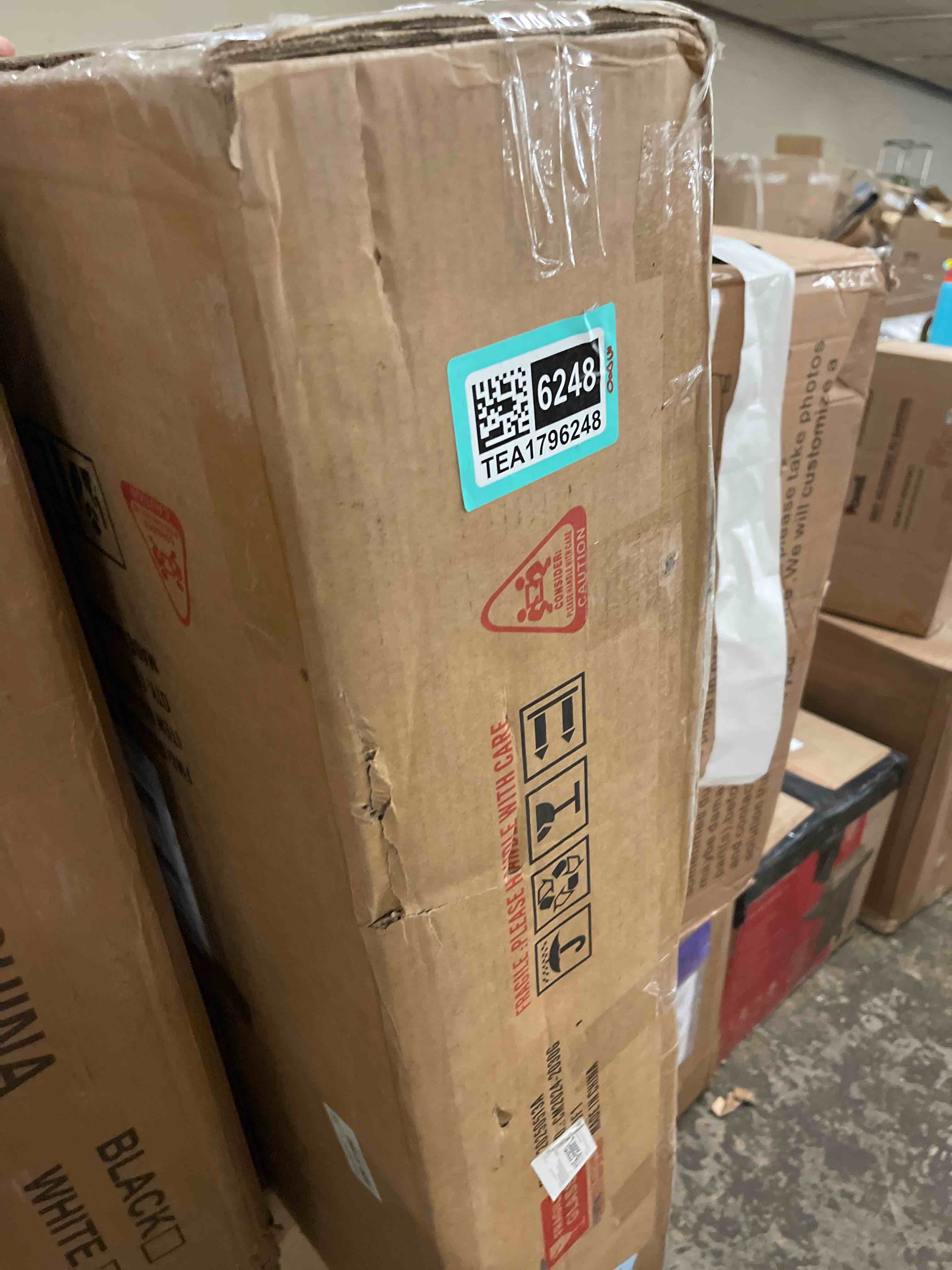 https://s3.amazonaws.com/lotting-images-prod/phillipi/TEA1796248_1757547954151.jpeg