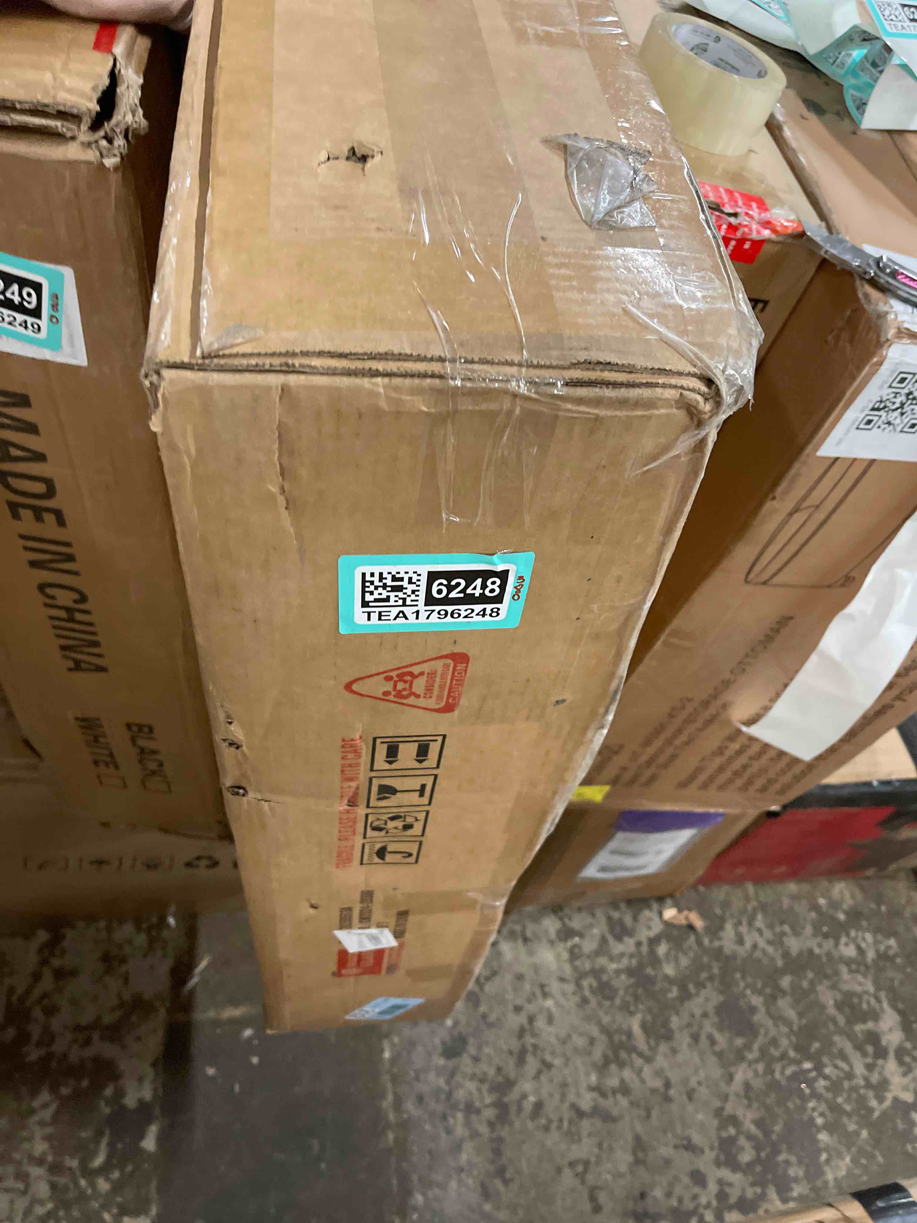 https://s3.amazonaws.com/lotting-images-prod/phillipi/TEA1796248_1757547957013.jpeg