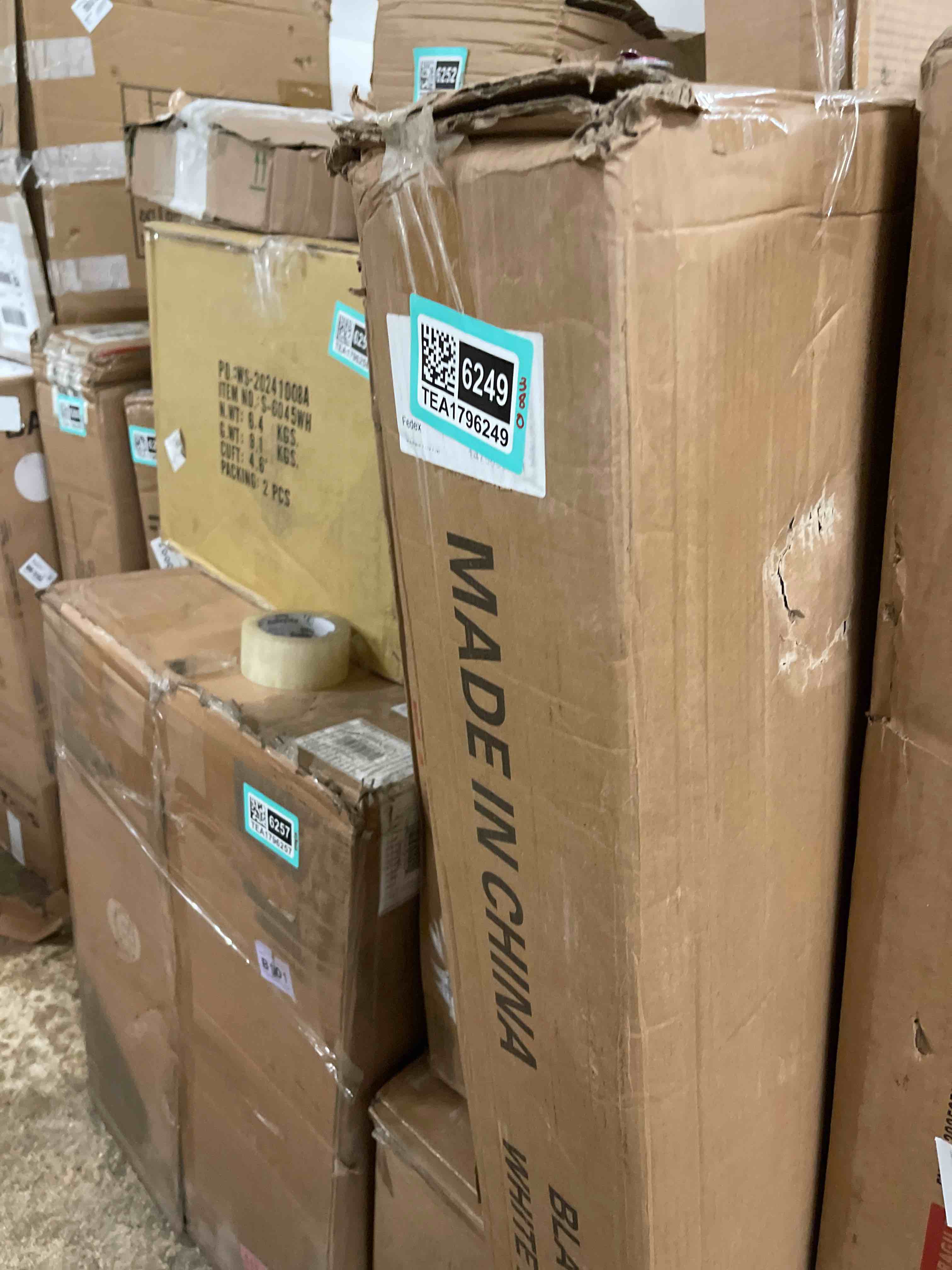 https://s3.amazonaws.com/lotting-images-prod/phillipi/TEA1796249_1757547730068.jpeg