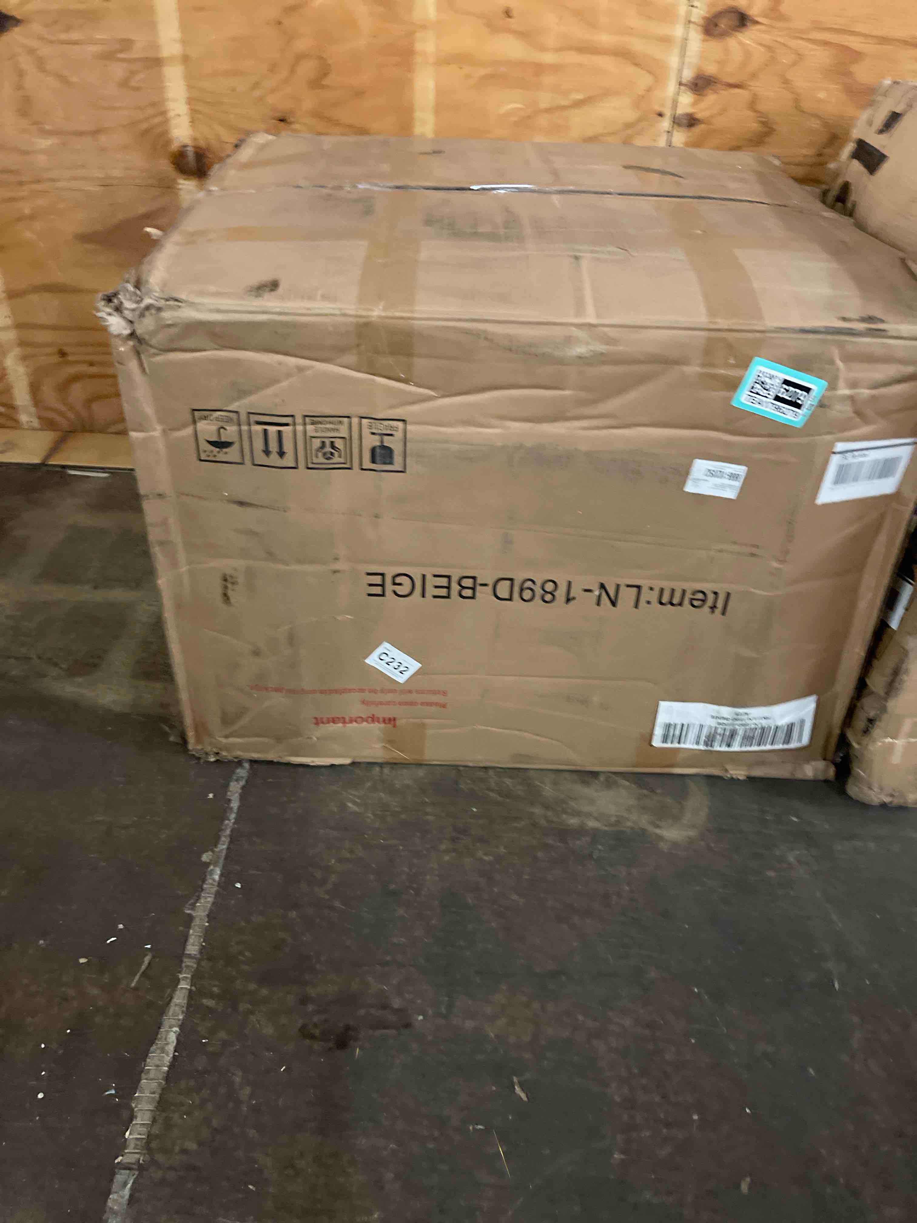 https://s3.amazonaws.com/lotting-images-prod/phillipi/TEA1796279_1757626531434.jpeg