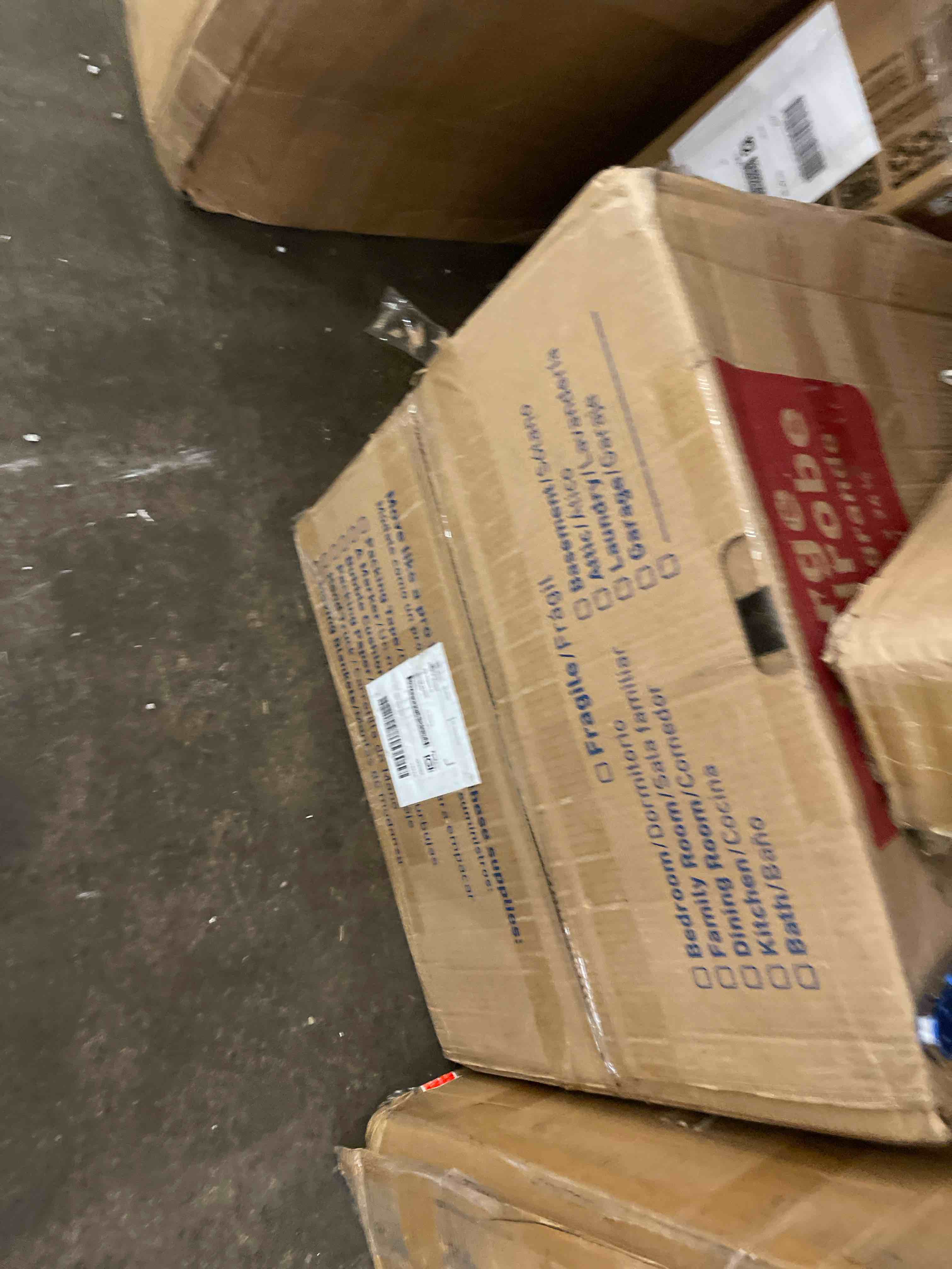 https://s3.amazonaws.com/lotting-images-prod/phillipi/TEA1796305_1757694317183.jpeg
