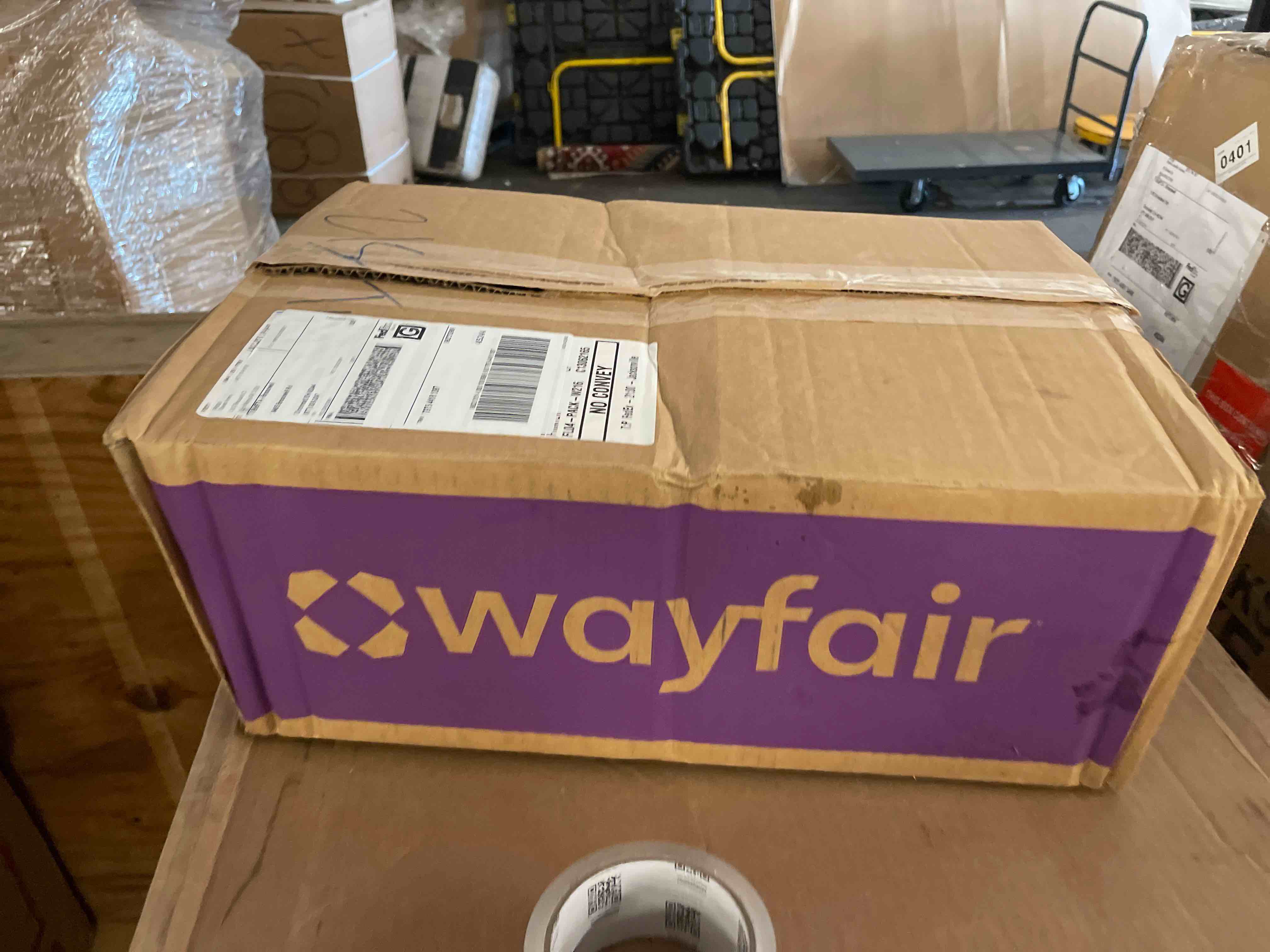https://s3.amazonaws.com/lotting-images-prod/phillipi/TEA1796308_1757693491325.jpeg
