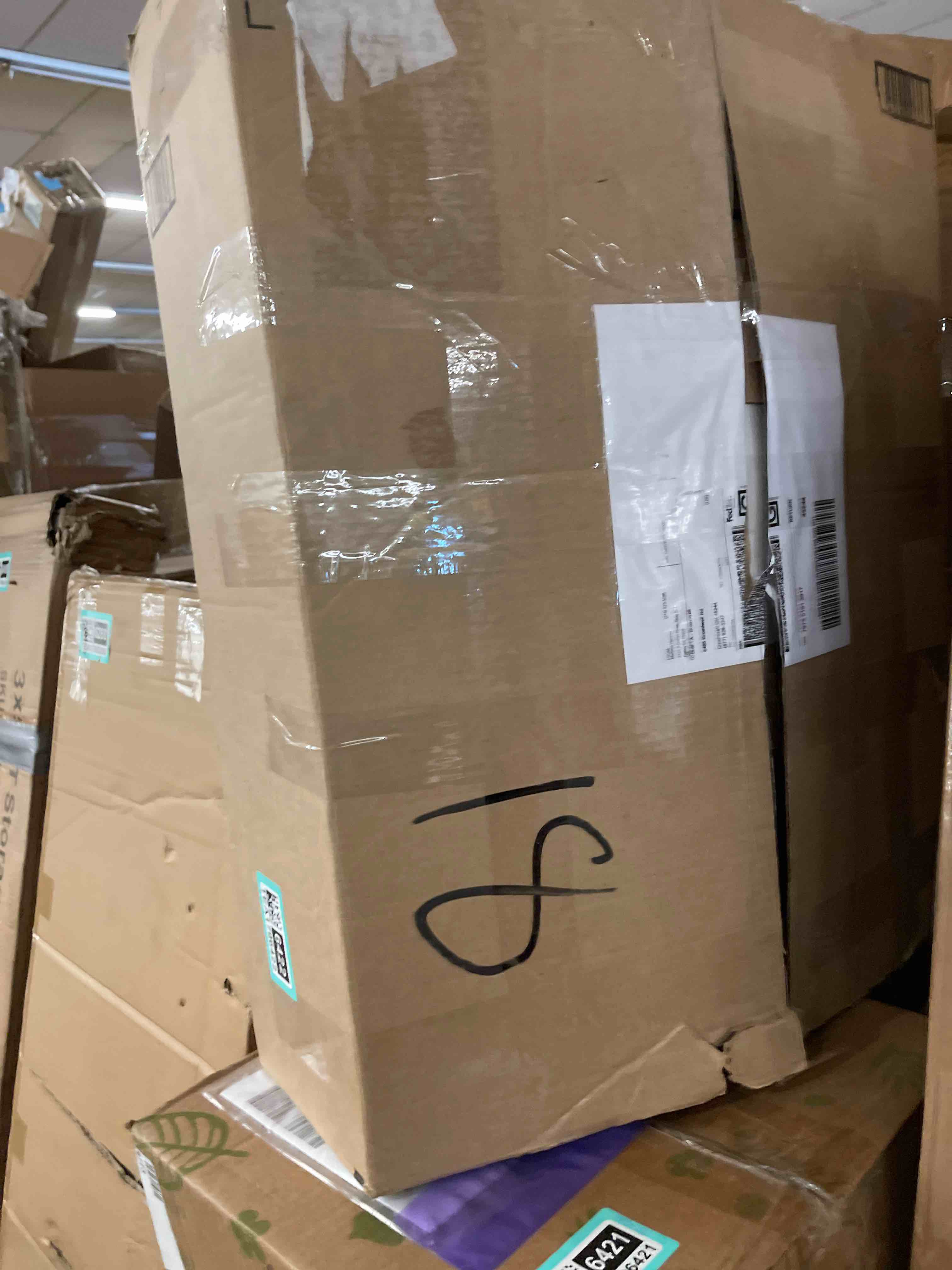 https://s3.amazonaws.com/lotting-images-prod/phillipi/TEA1796422_1757705194121.jpeg