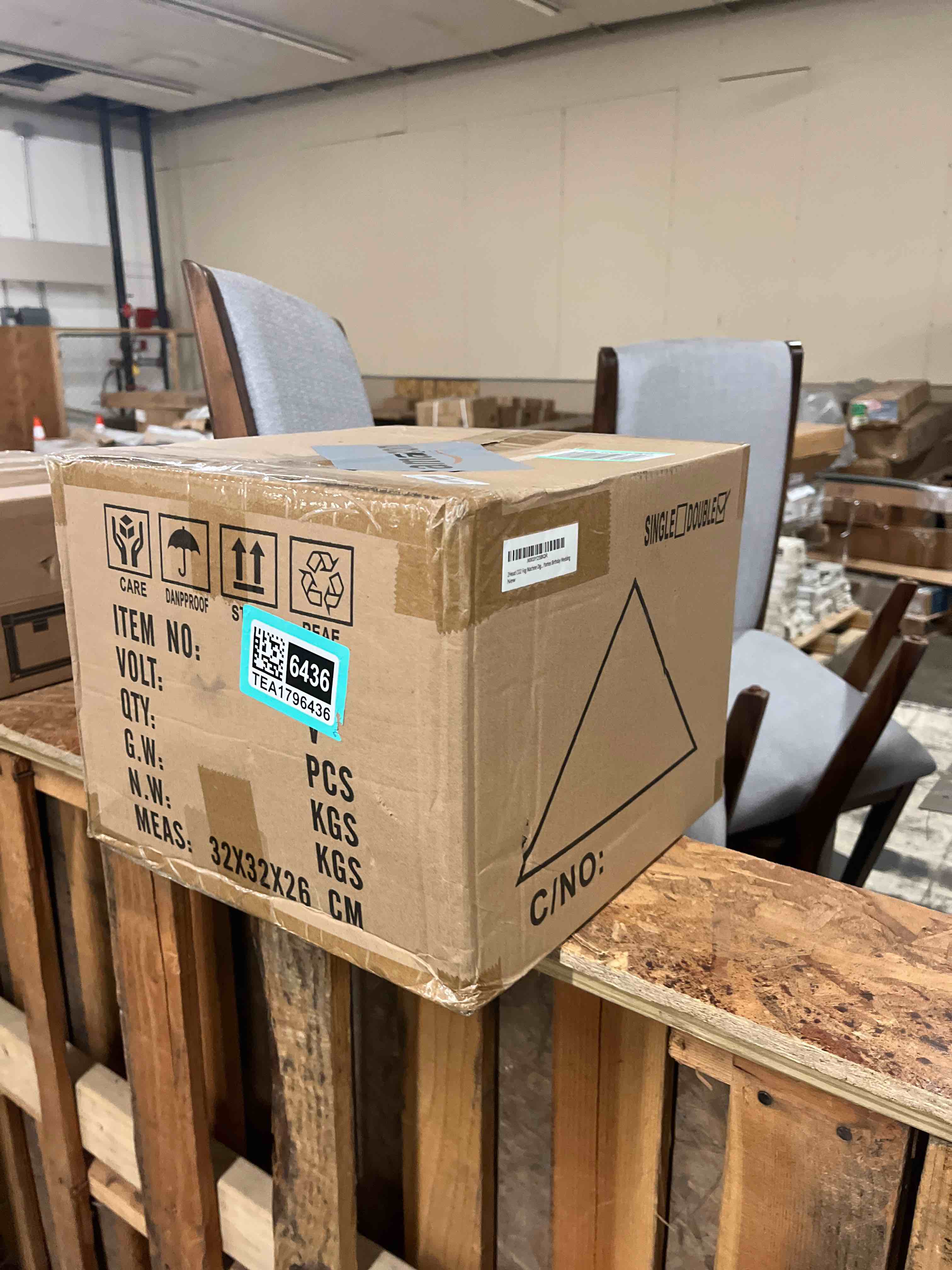 https://s3.amazonaws.com/lotting-images-prod/phillipi/TEA1796436_1758582248765.jpeg