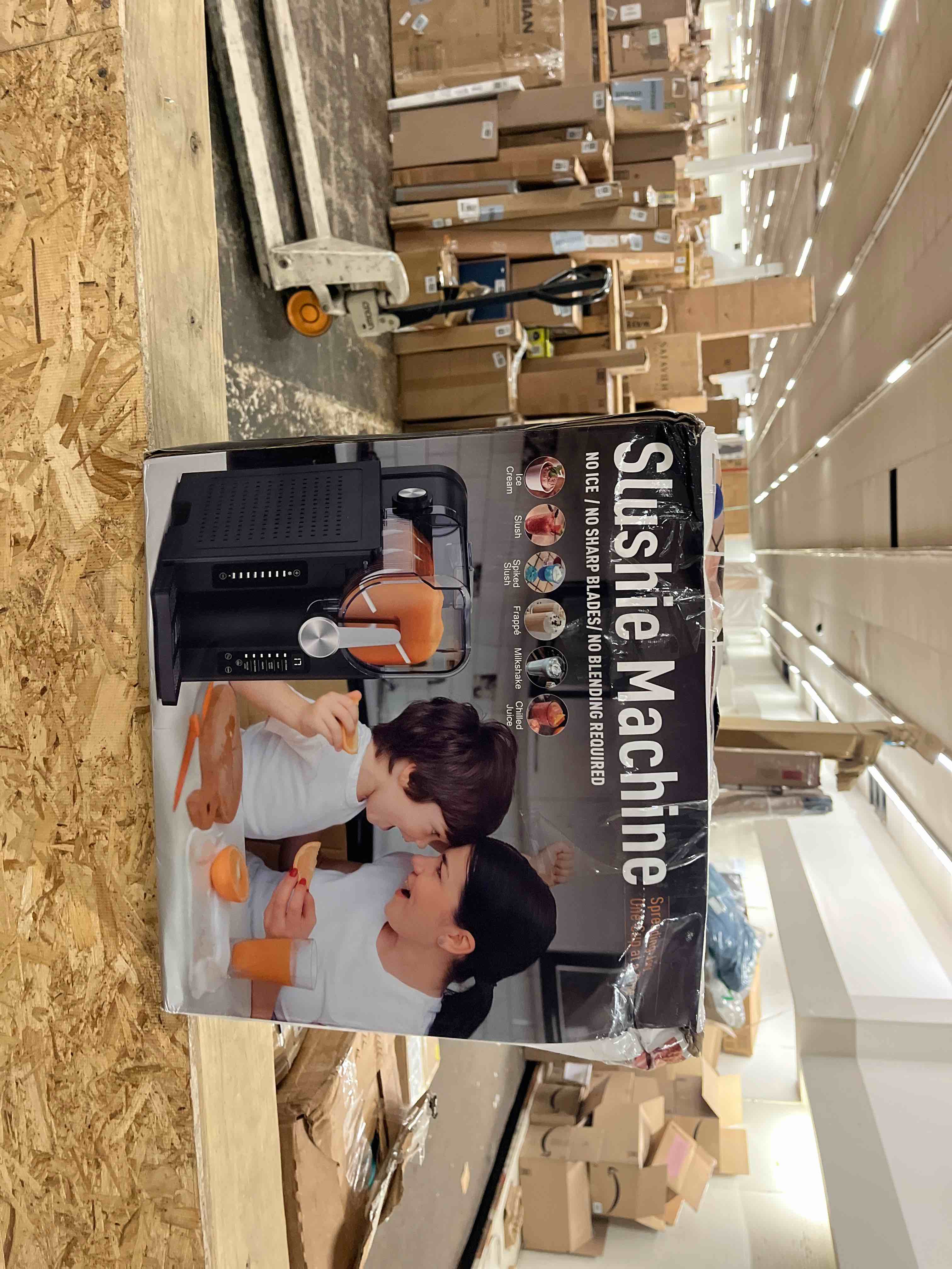 https://s3.amazonaws.com/lotting-images-prod/phillipi/TEA1796505_1758670269949.jpeg