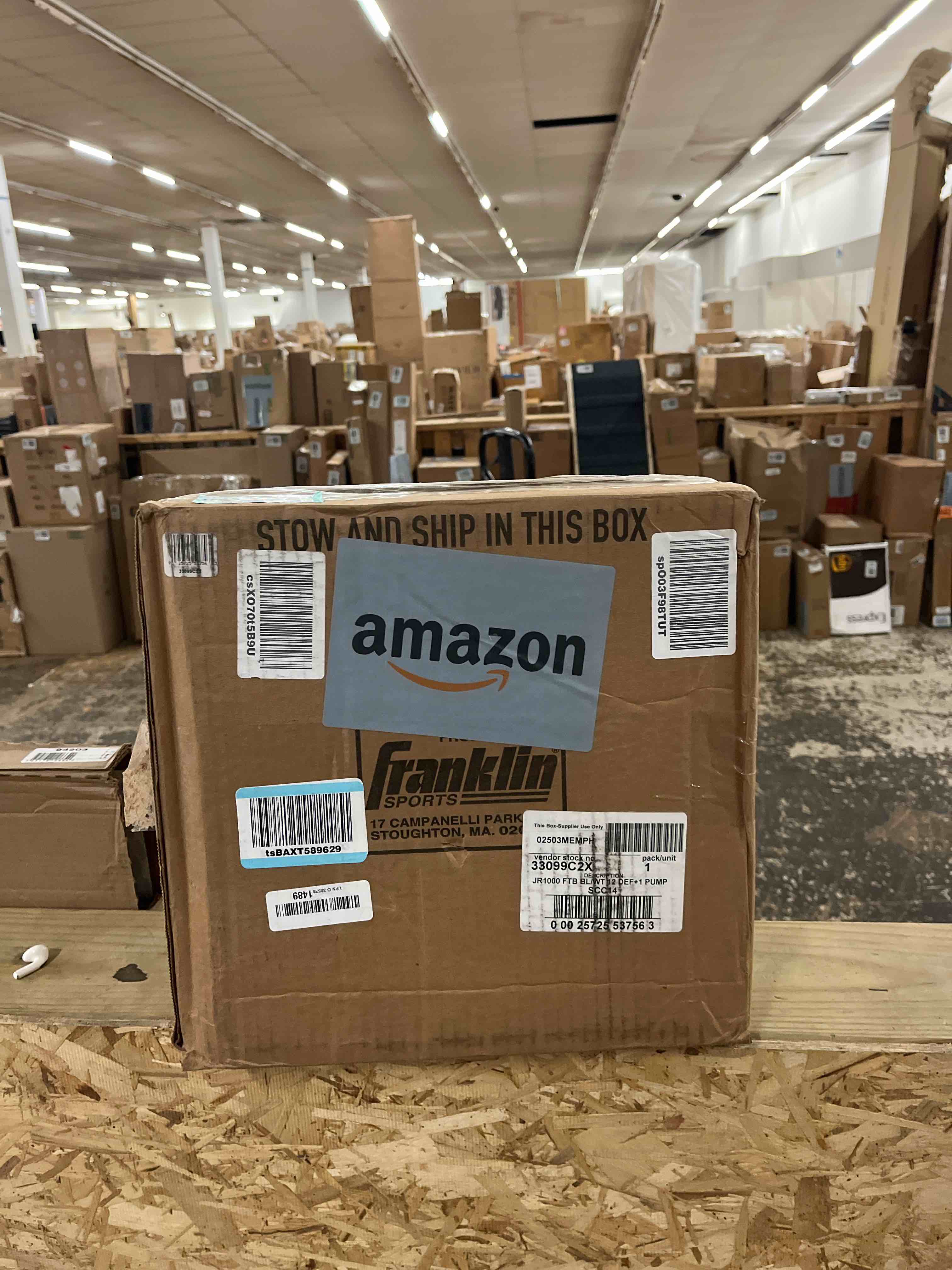 https://s3.amazonaws.com/lotting-images-prod/phillipi/TEA1796521_1758672246947.jpeg