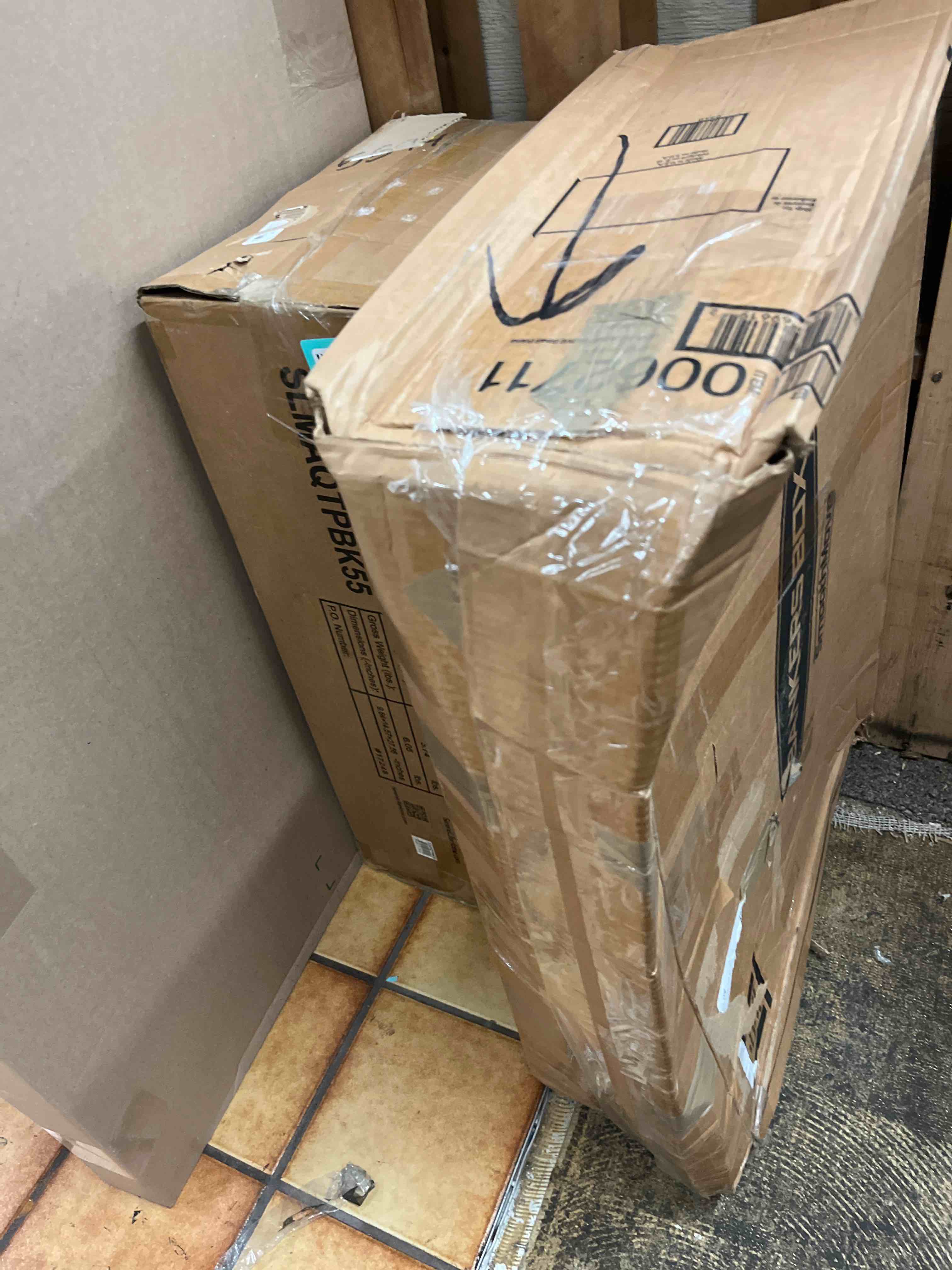 https://s3.amazonaws.com/lotting-images-prod/phillipi/TEA1796541_1758654015800.jpeg