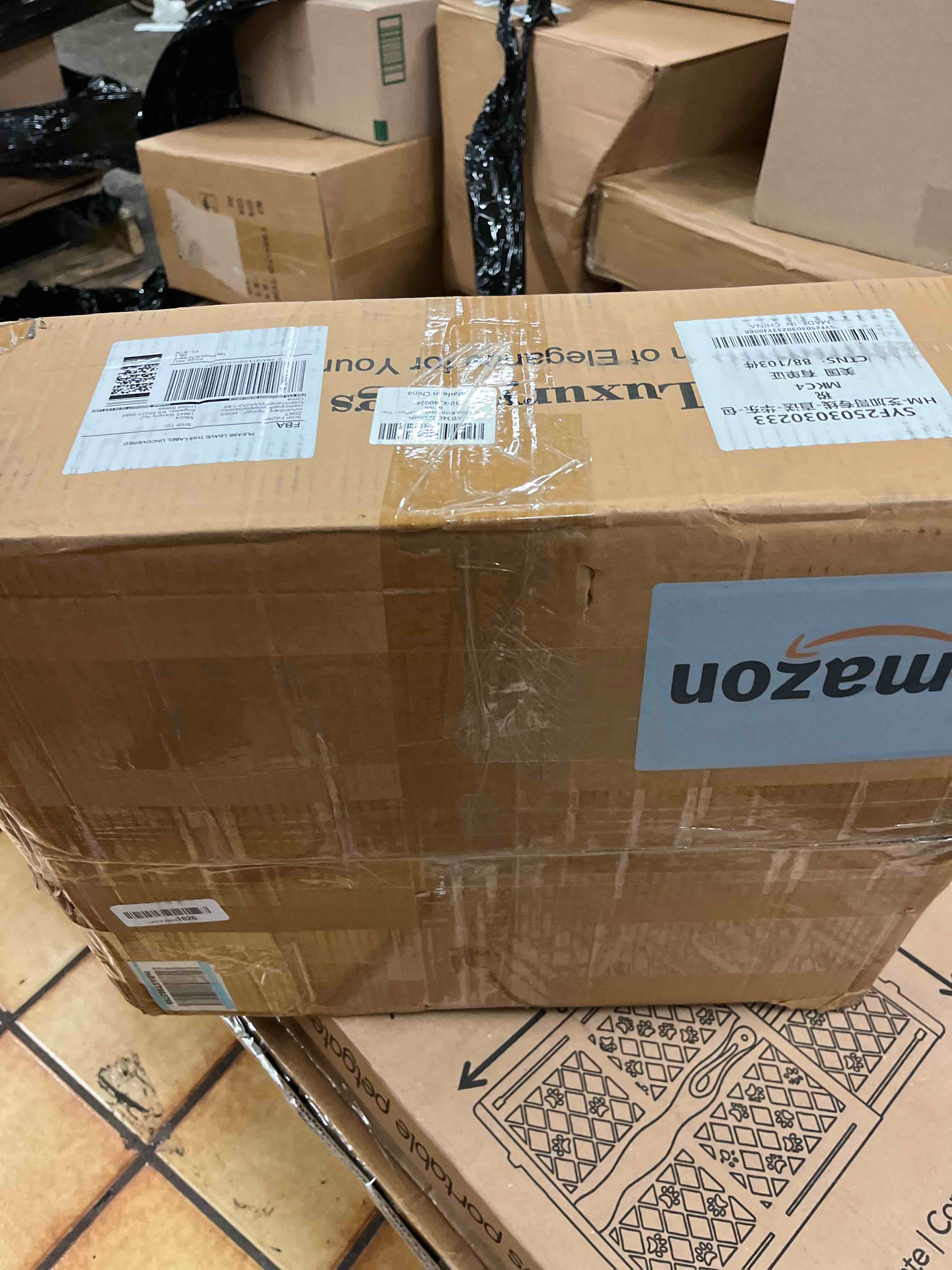 https://s3.amazonaws.com/lotting-images-prod/phillipi/TEA1796554_1758654484477.jpeg