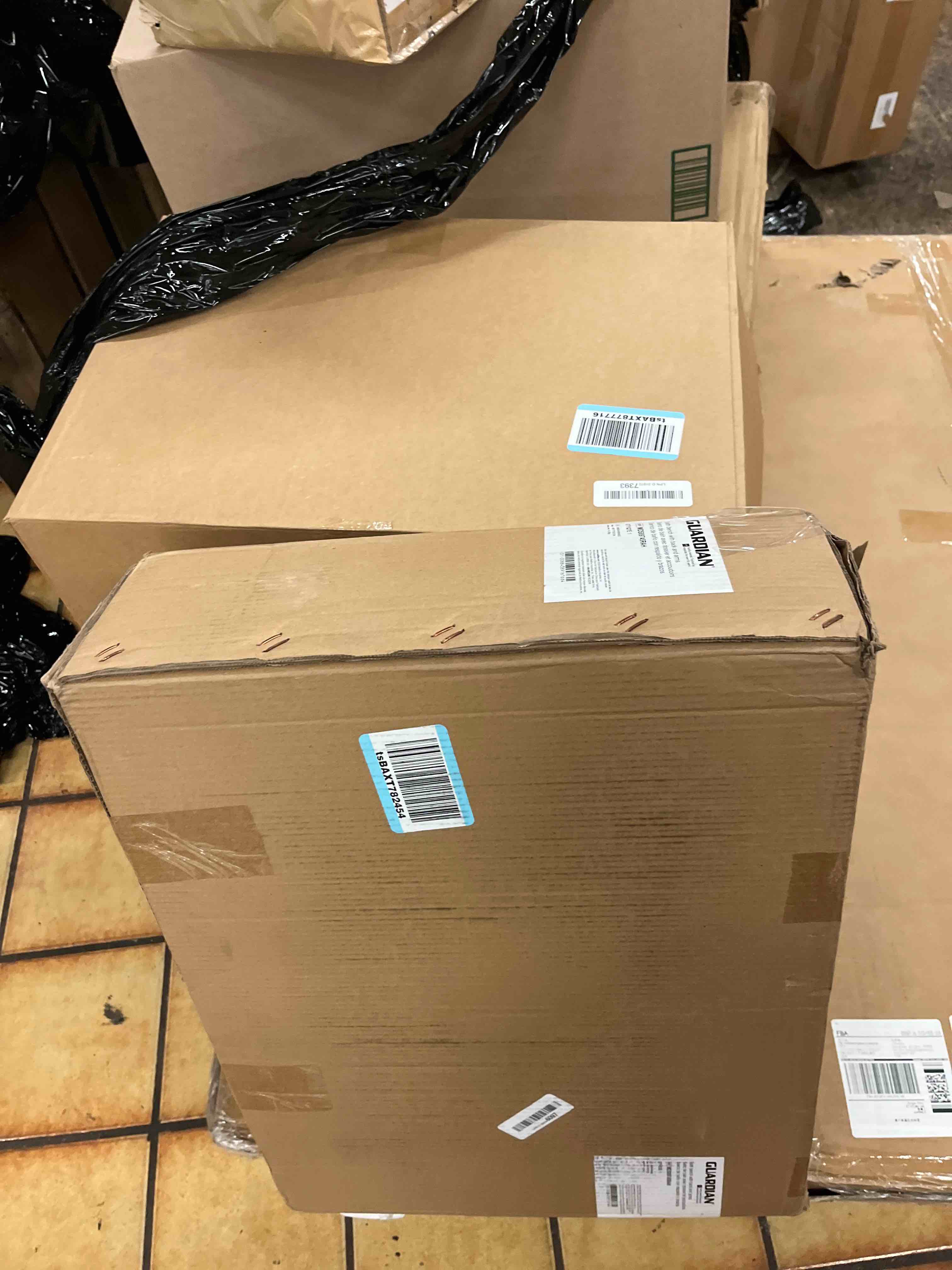 https://s3.amazonaws.com/lotting-images-prod/phillipi/TEA1796565_1758655438748.jpeg