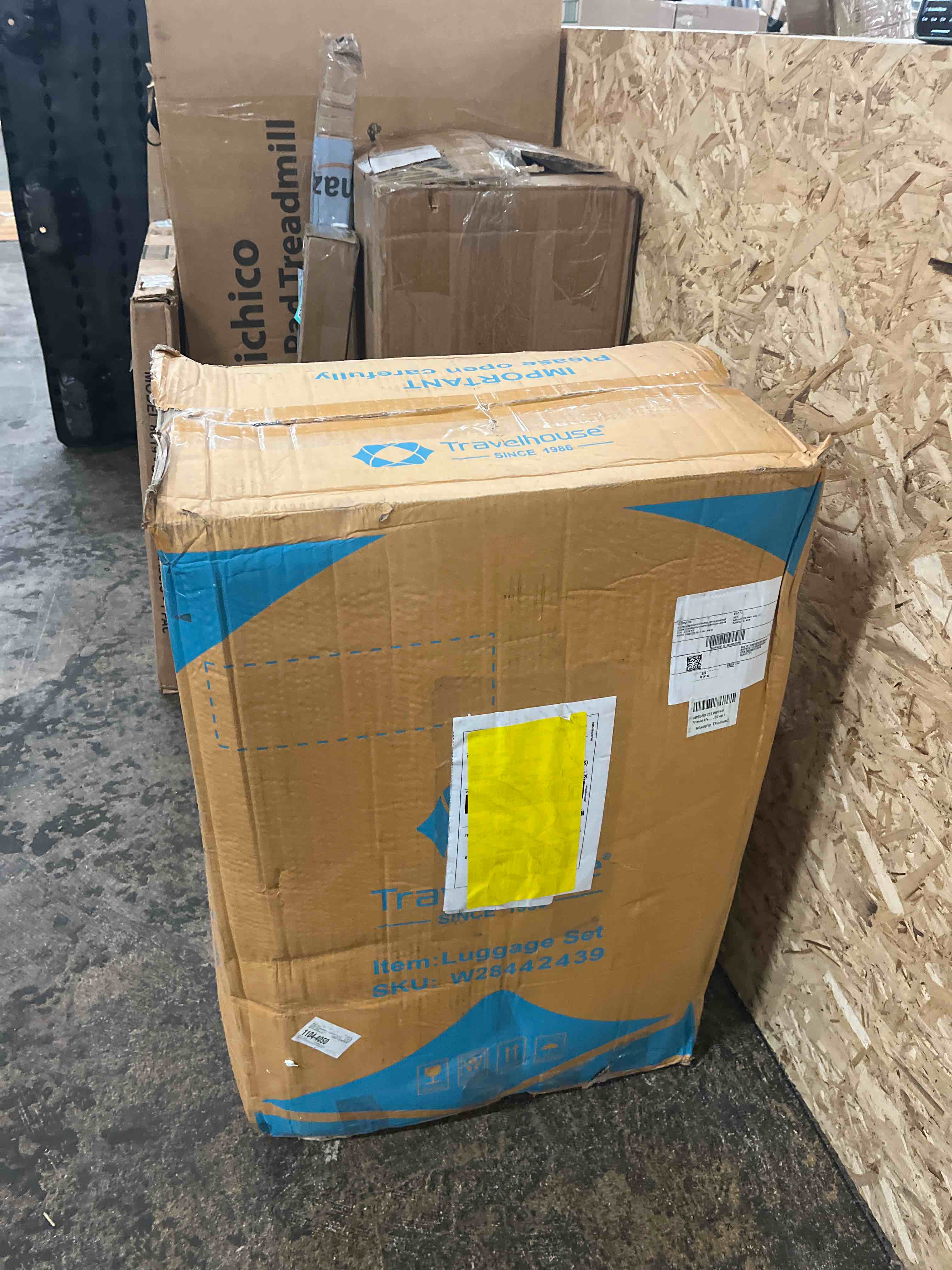 https://s3.amazonaws.com/lotting-images-prod/phillipi/TEA1796606_1758668758066.jpeg