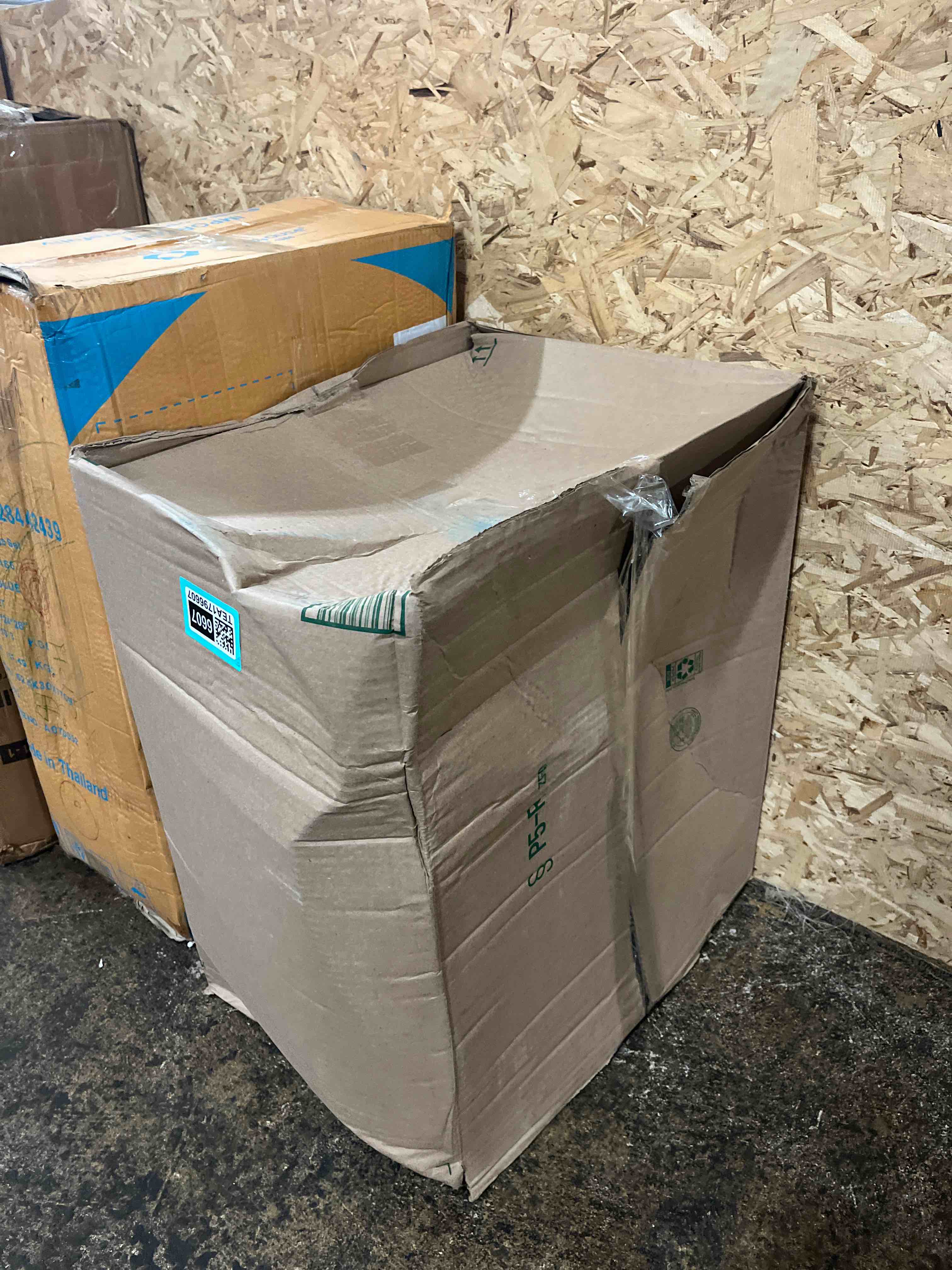 https://s3.amazonaws.com/lotting-images-prod/phillipi/TEA1796607_1758669190370.jpeg