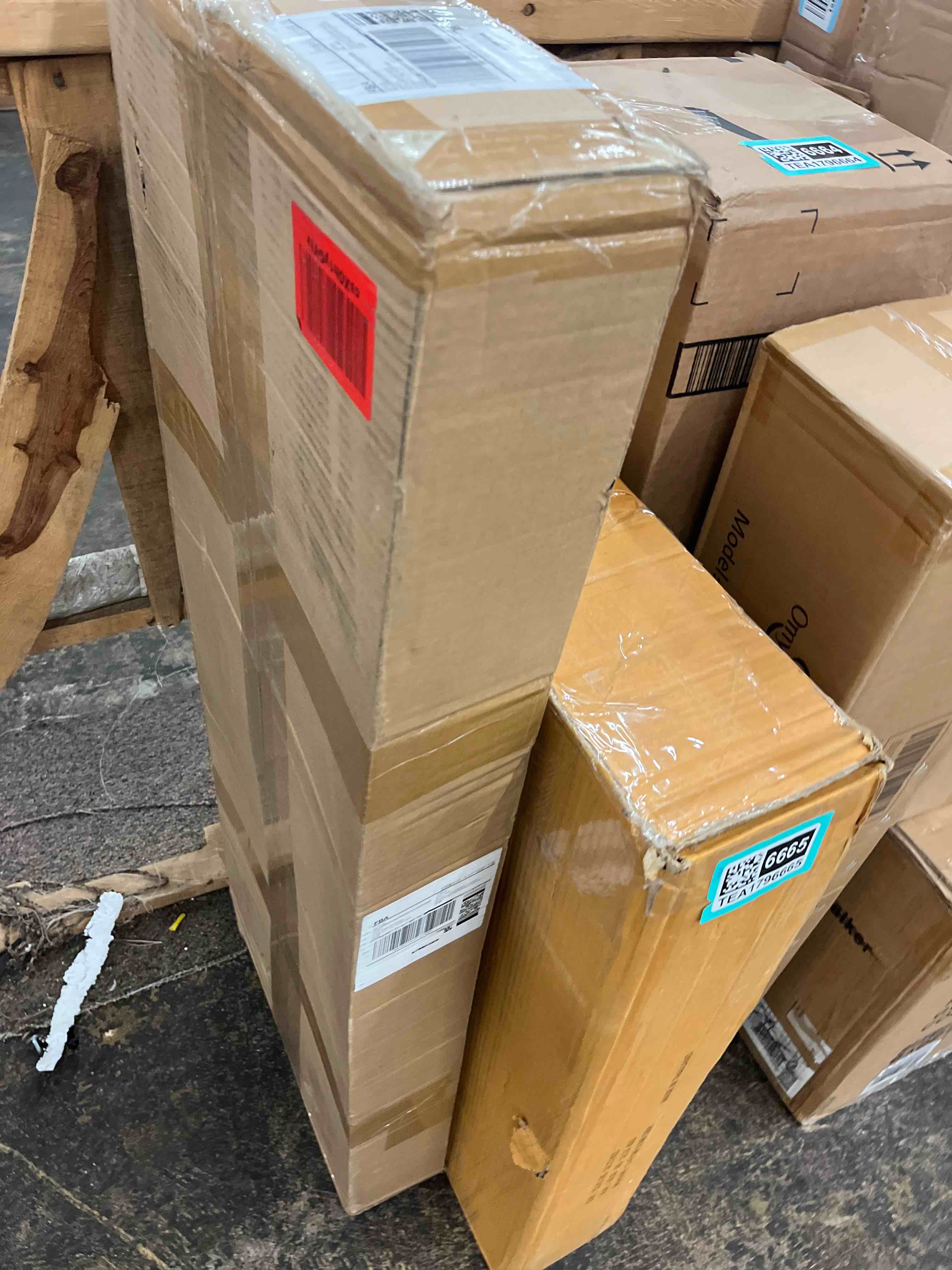 https://s3.amazonaws.com/lotting-images-prod/phillipi/TEA1796658_1758749804891.jpeg