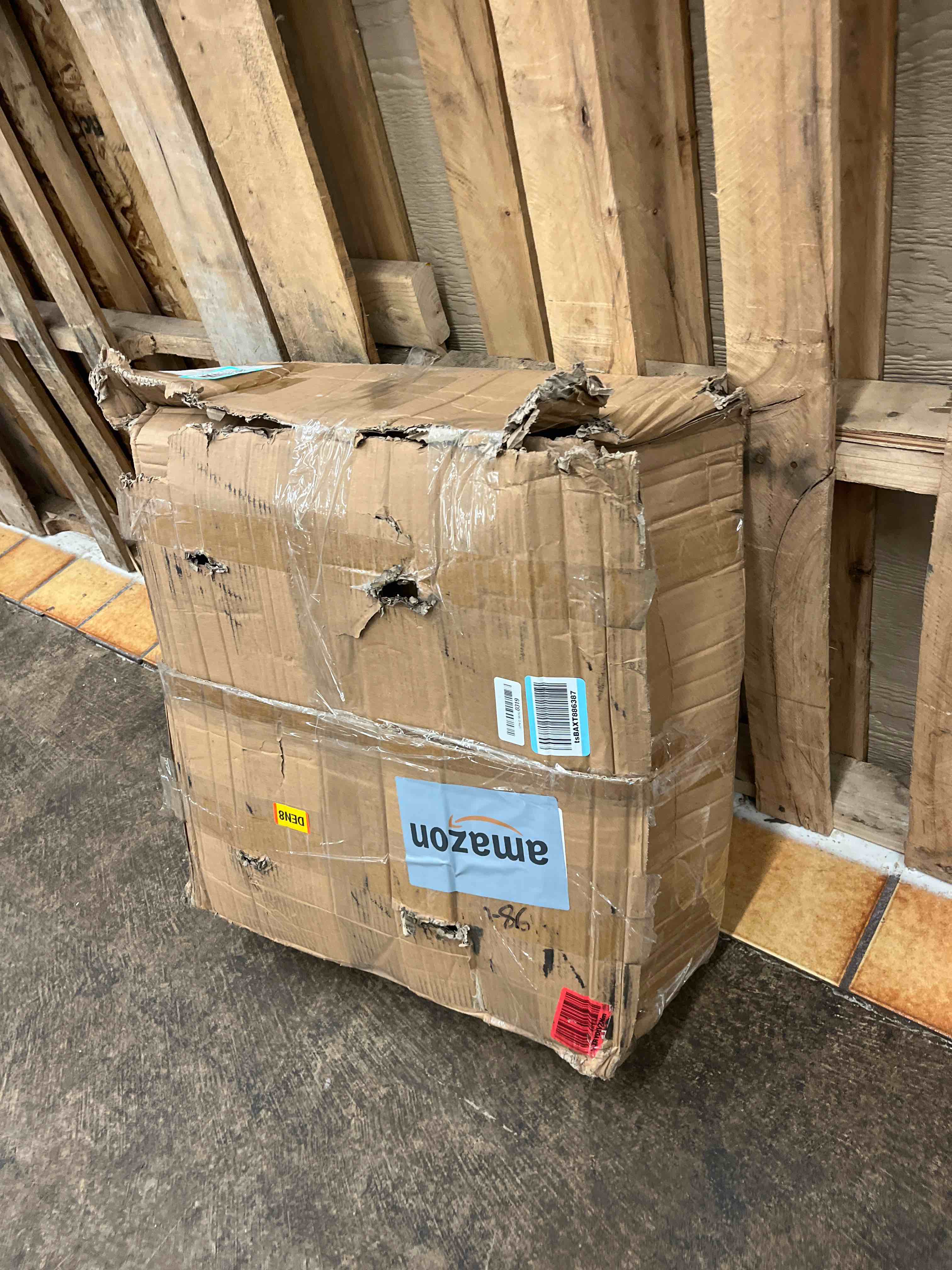 https://s3.amazonaws.com/lotting-images-prod/phillipi/TEA1796777_1758745014713.jpeg