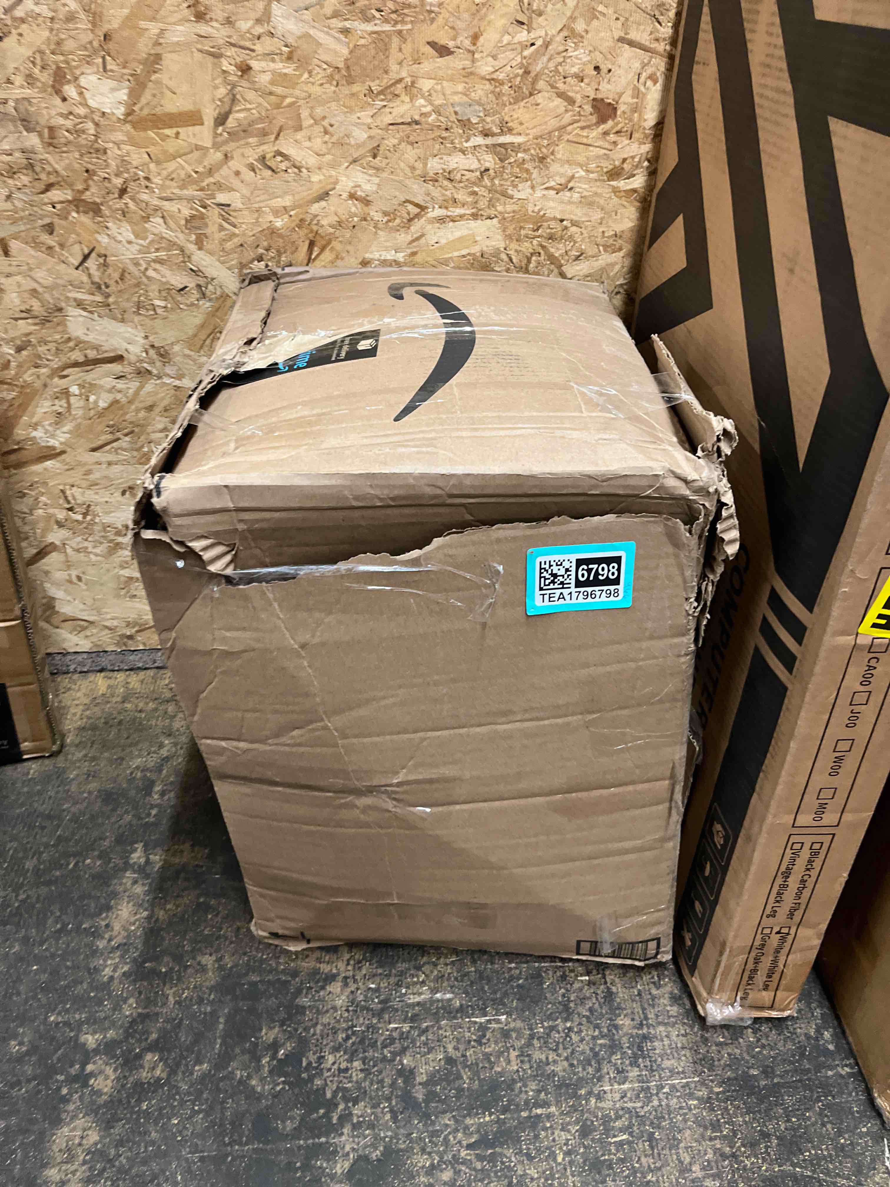 https://s3.amazonaws.com/lotting-images-prod/phillipi/TEA1796798_1758838145164.jpeg