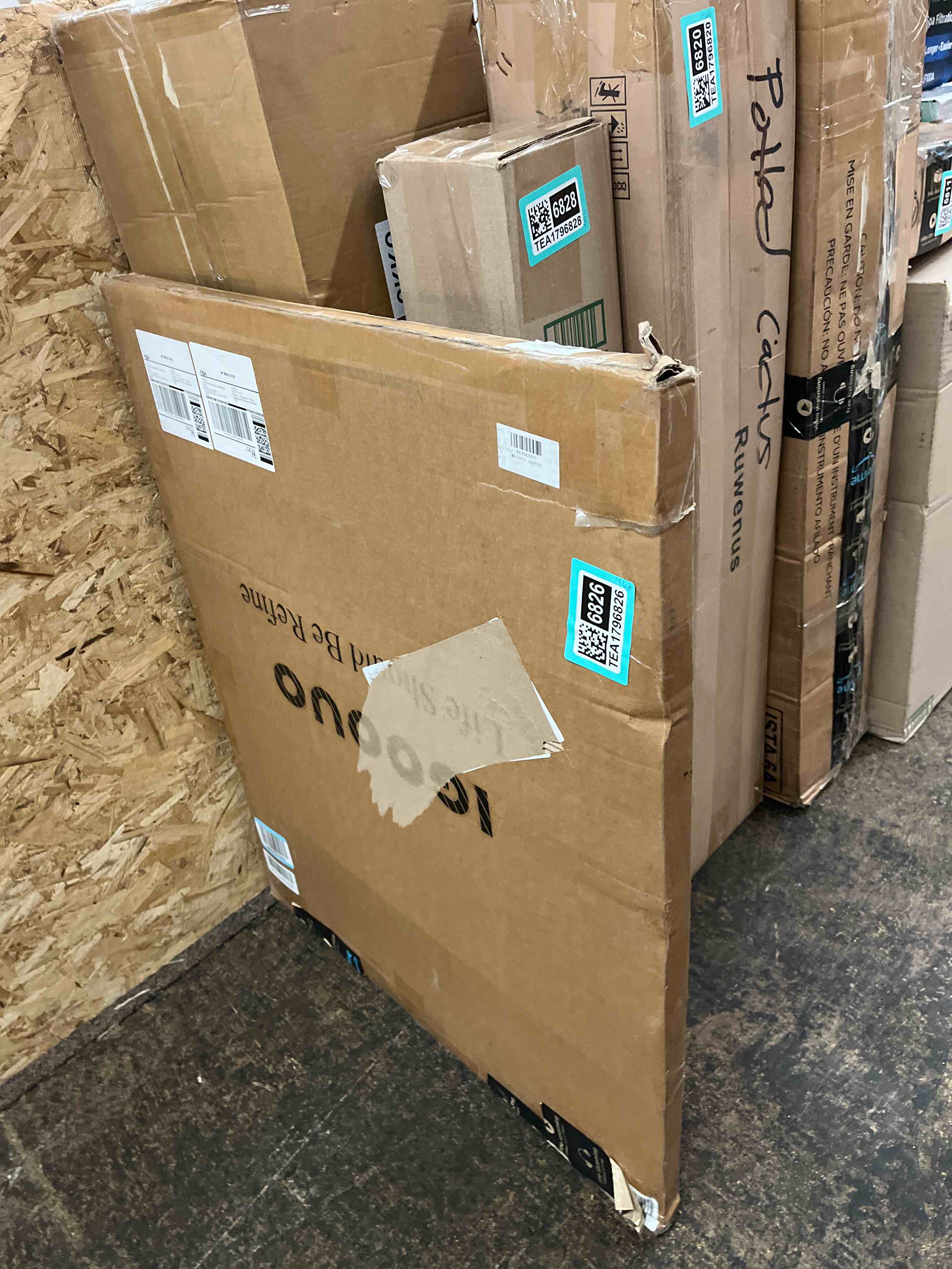 https://s3.amazonaws.com/lotting-images-prod/phillipi/TEA1796826_1758841206754.jpeg