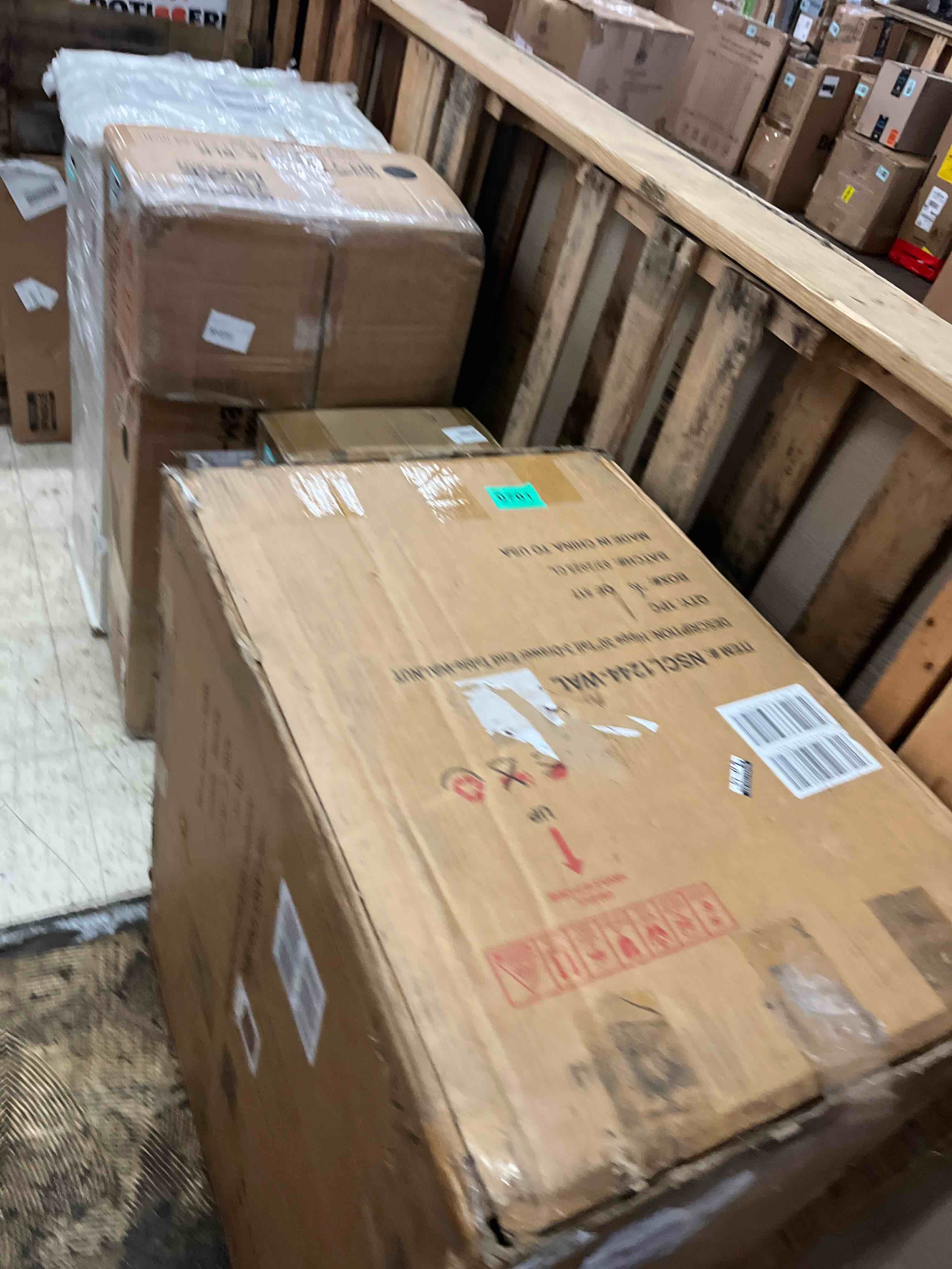 https://s3.amazonaws.com/lotting-images-prod/phillipi/TEA1796872_1758898830552.jpeg