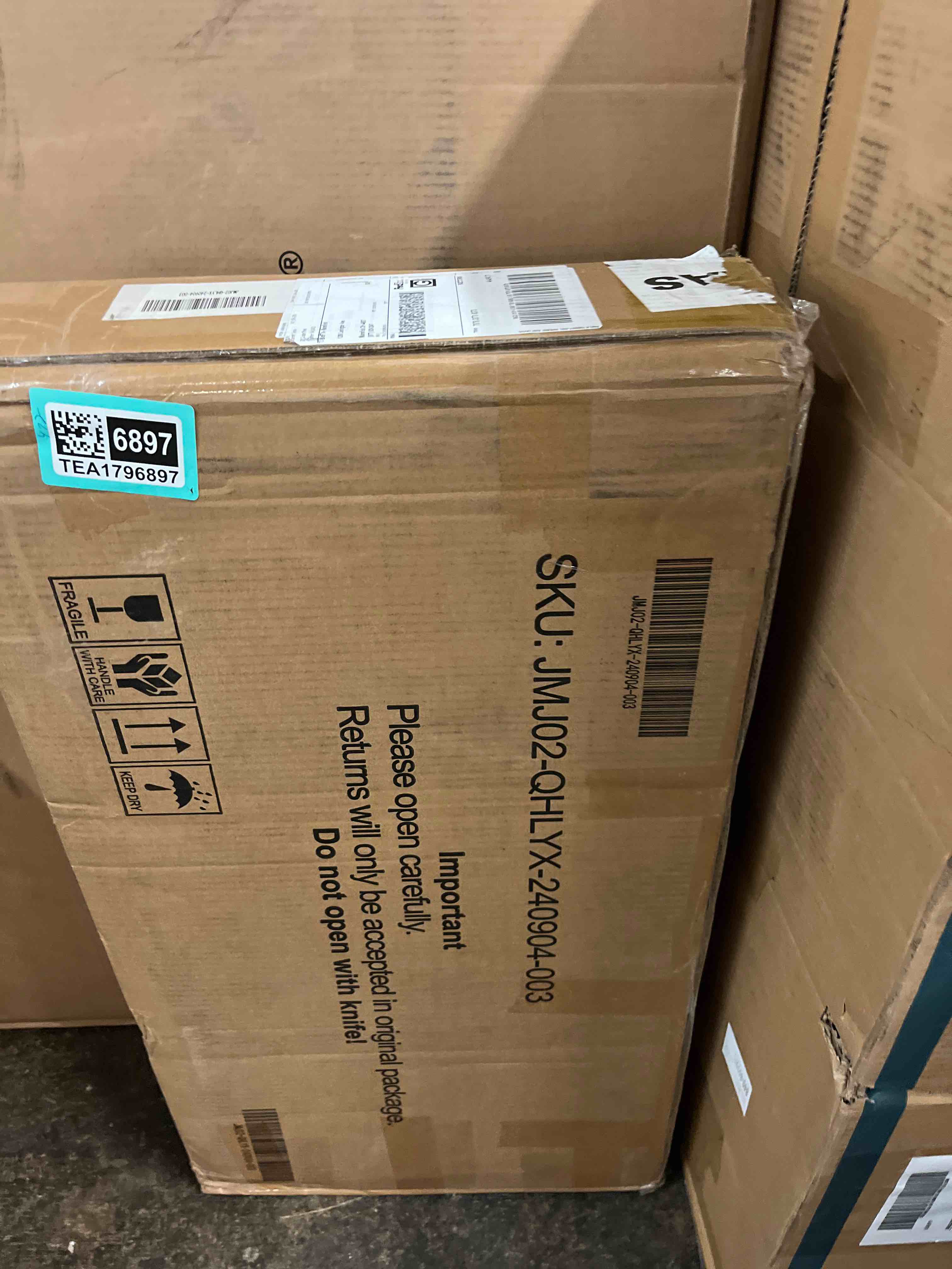 https://s3.amazonaws.com/lotting-images-prod/phillipi/TEA1796897_1758907484612.jpeg