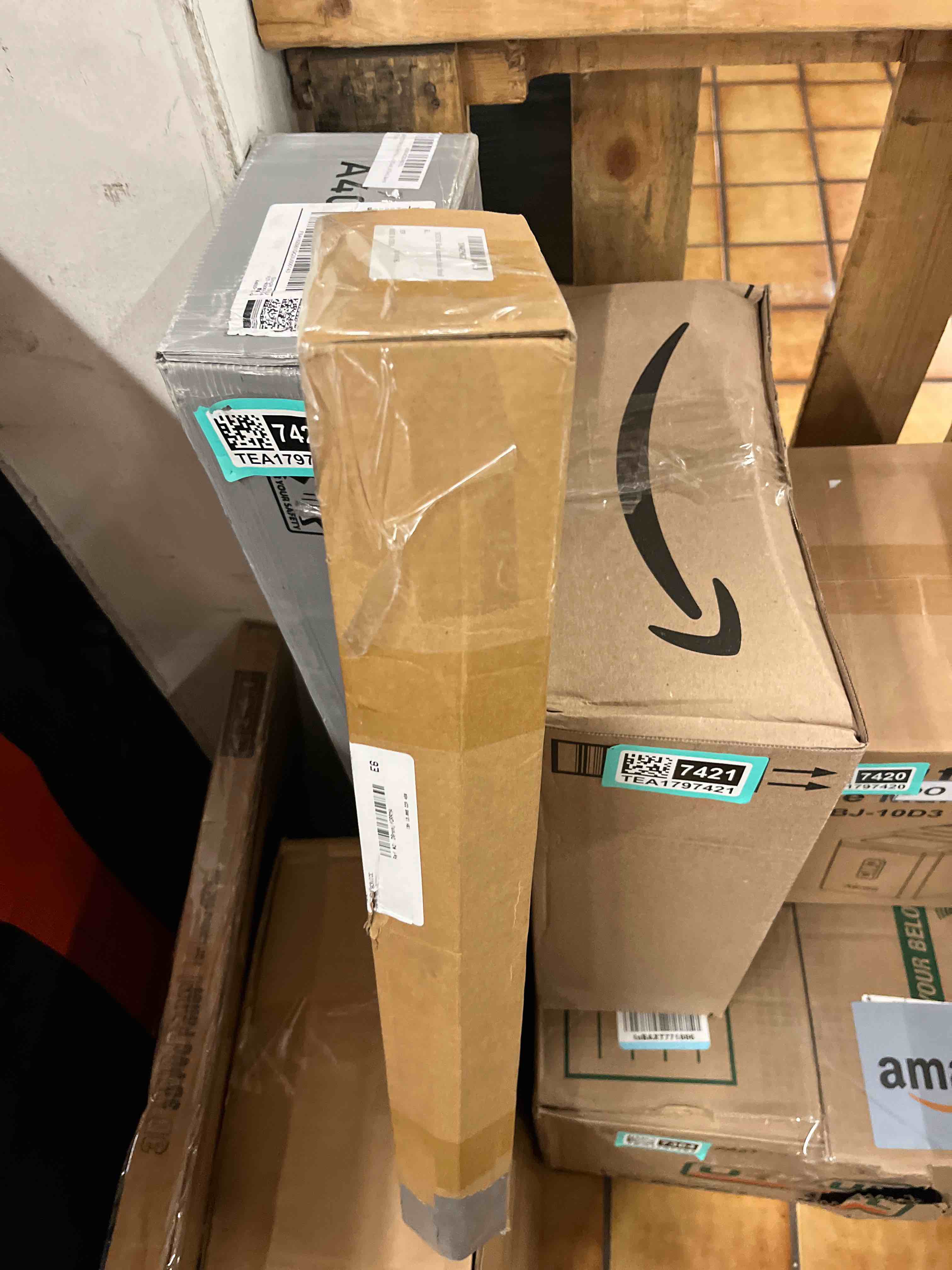 https://s3.amazonaws.com/lotting-images-prod/phillipi/TEA1797160_1759361211903.jpeg
