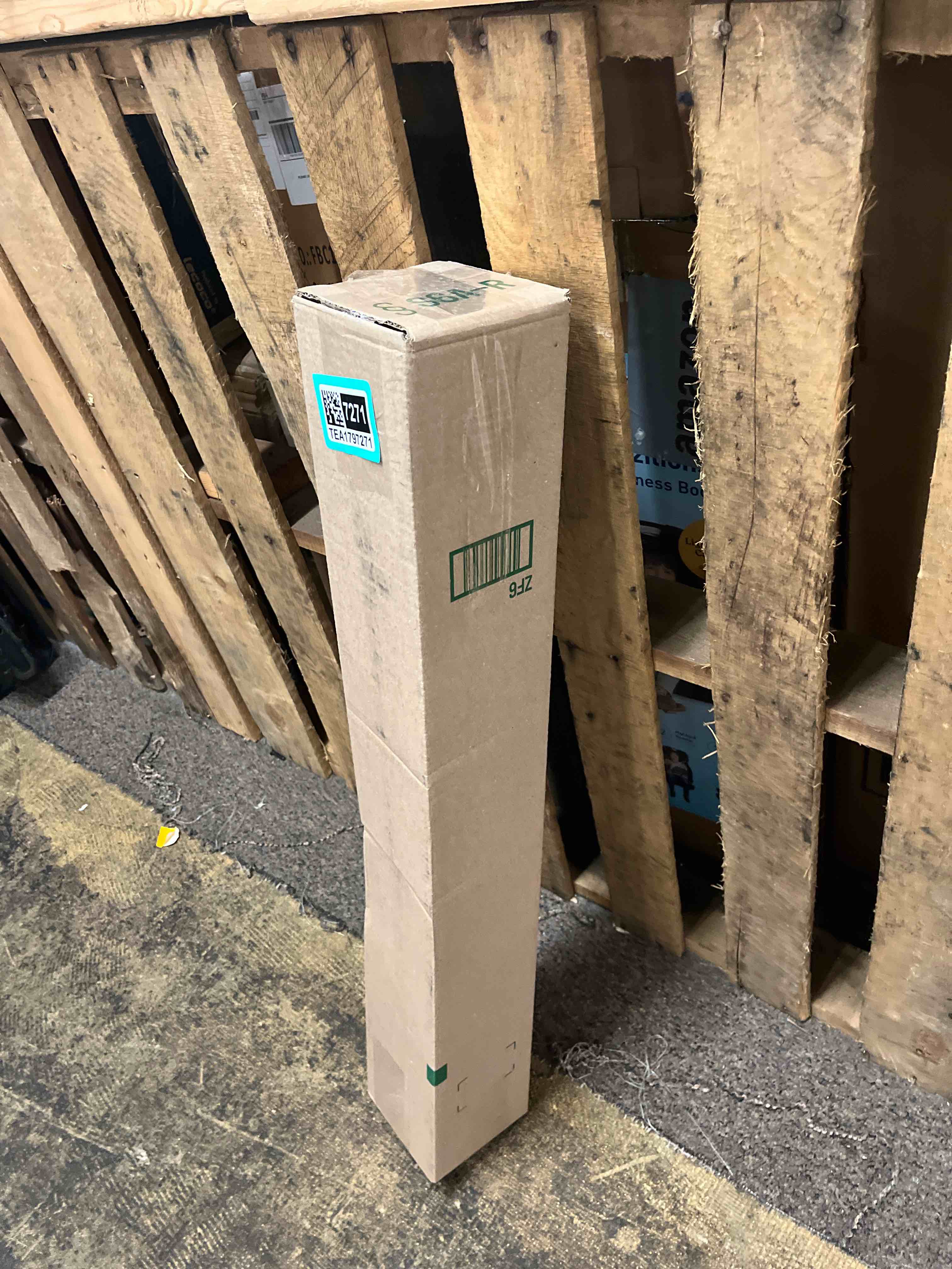 https://s3.amazonaws.com/lotting-images-prod/phillipi/TEA1797271_1759360874478.jpeg