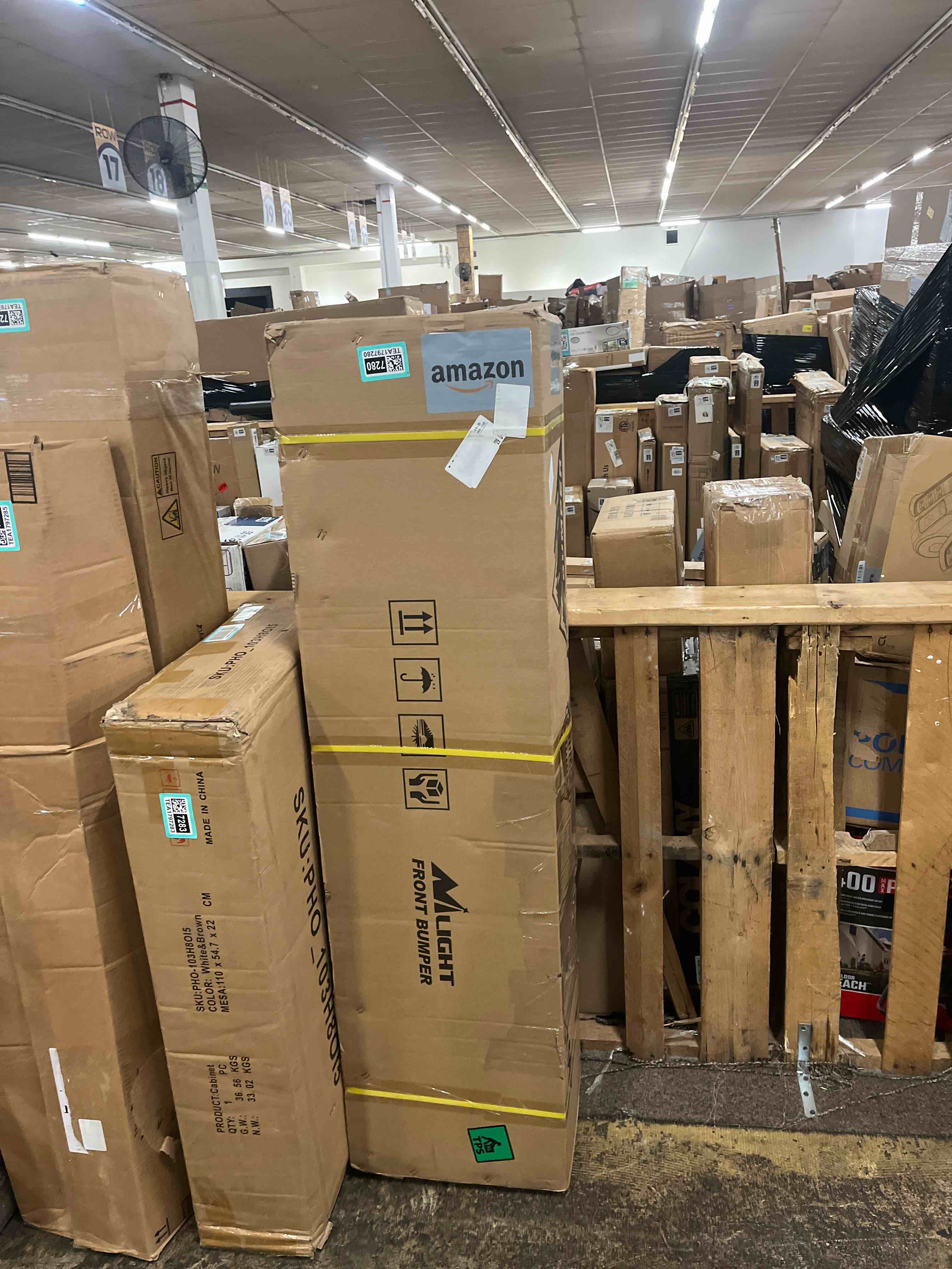 https://s3.amazonaws.com/lotting-images-prod/phillipi/TEA1797280_1759351826139.jpeg