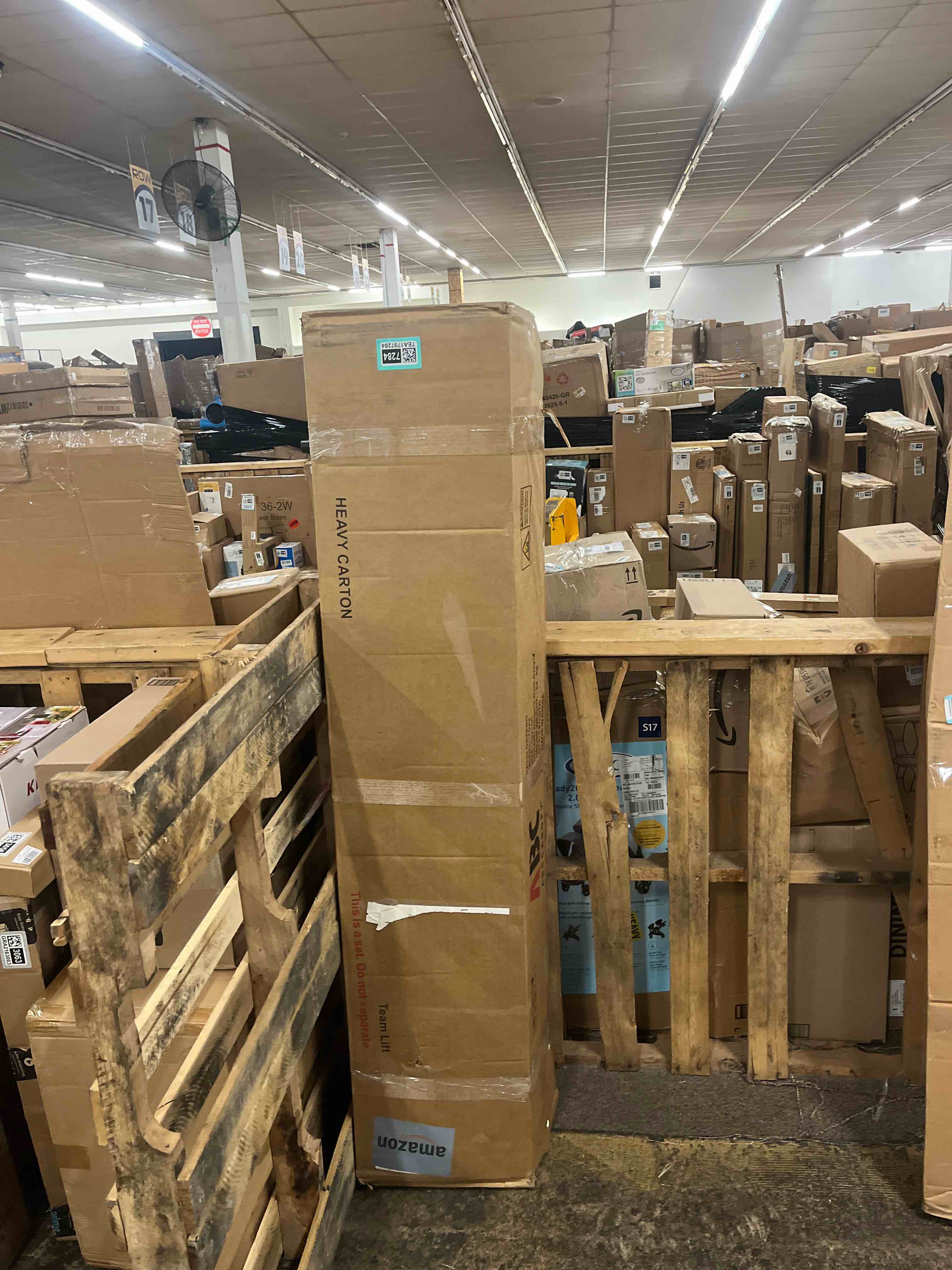 https://s3.amazonaws.com/lotting-images-prod/phillipi/TEA1797284_1759351389918.jpeg