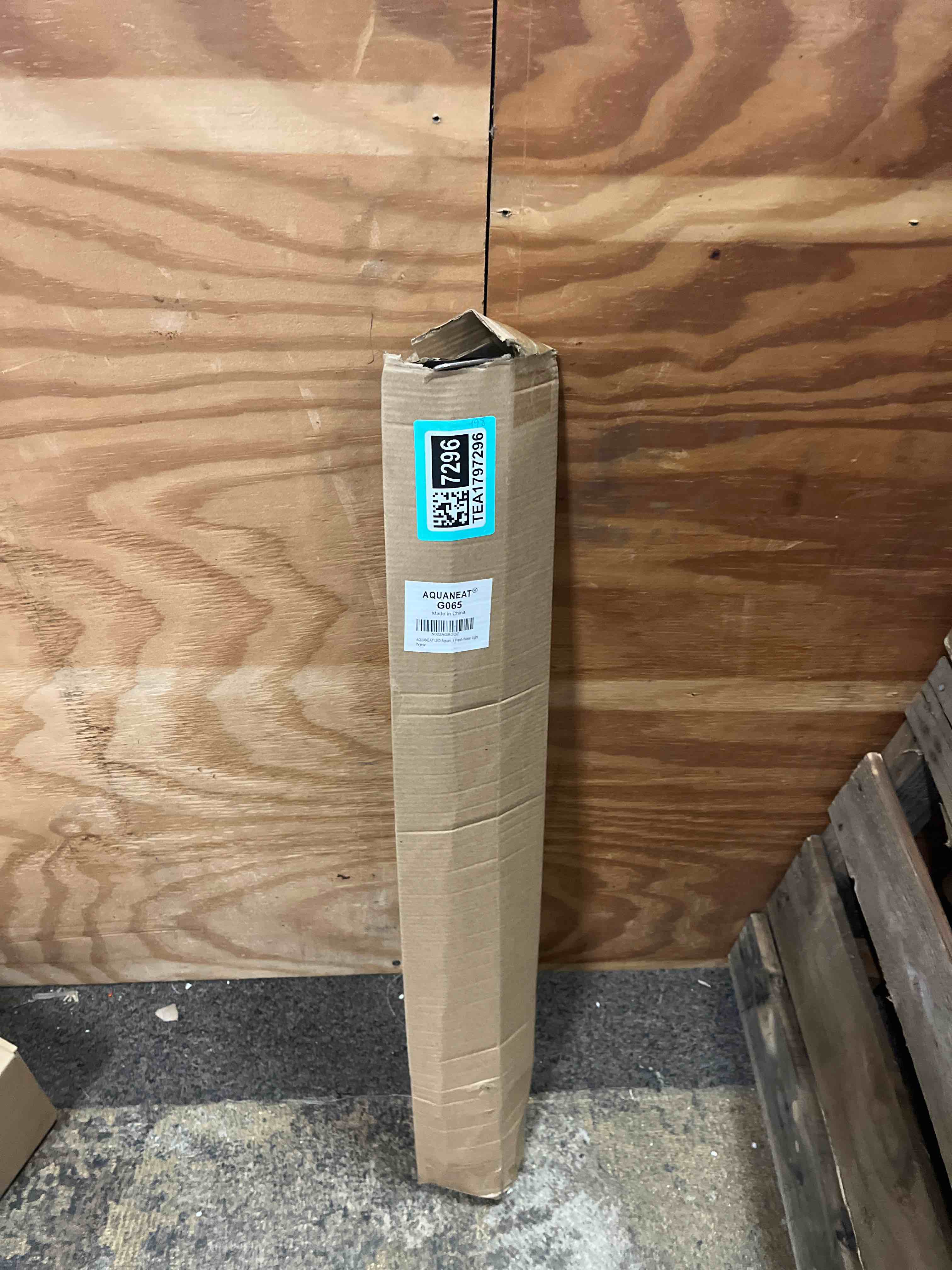 https://s3.amazonaws.com/lotting-images-prod/phillipi/TEA1797296_1759353374938.jpeg