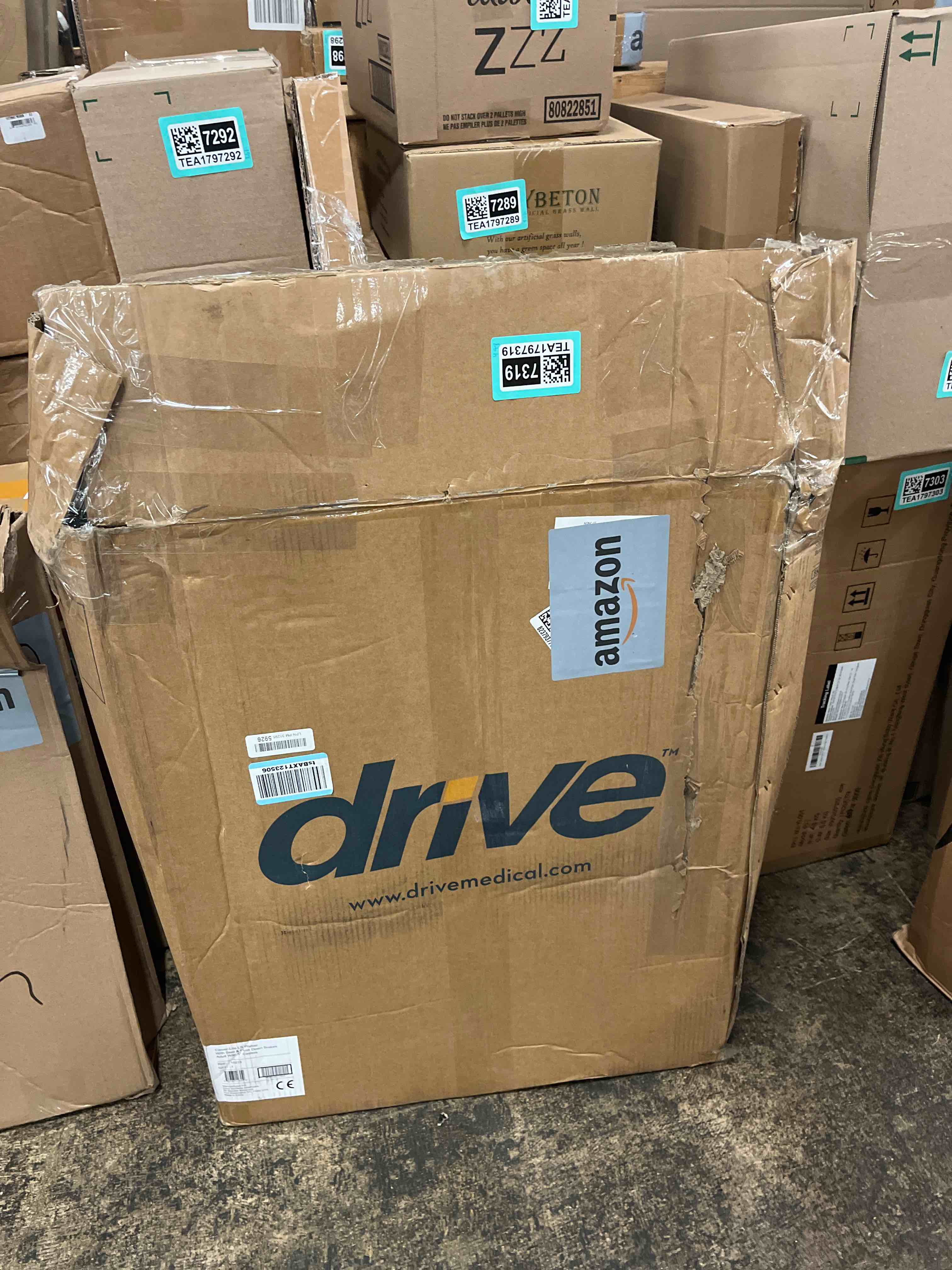 https://s3.amazonaws.com/lotting-images-prod/phillipi/TEA1797319_1759359763037.jpeg