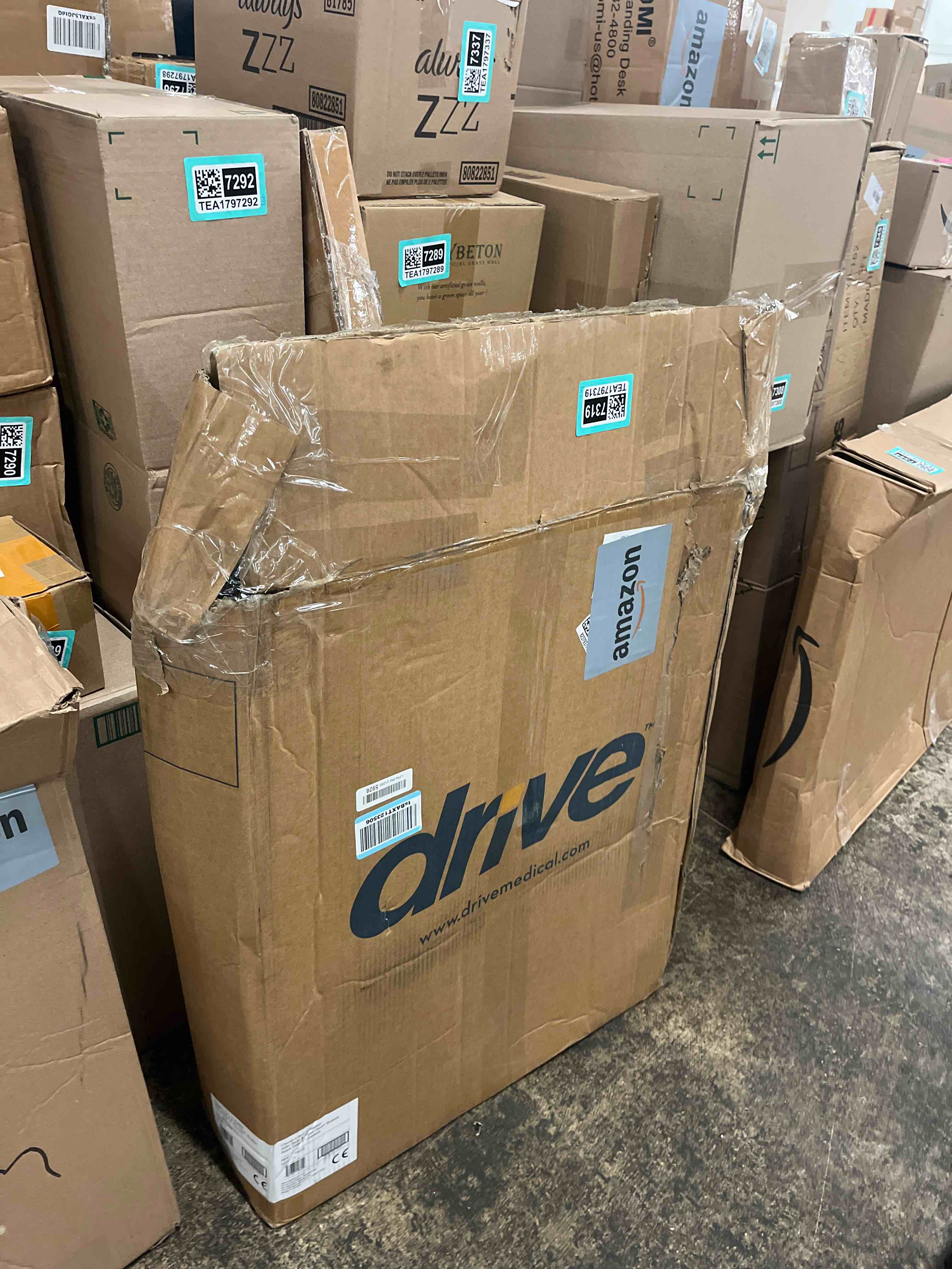 https://s3.amazonaws.com/lotting-images-prod/phillipi/TEA1797319_1759359765655.jpeg