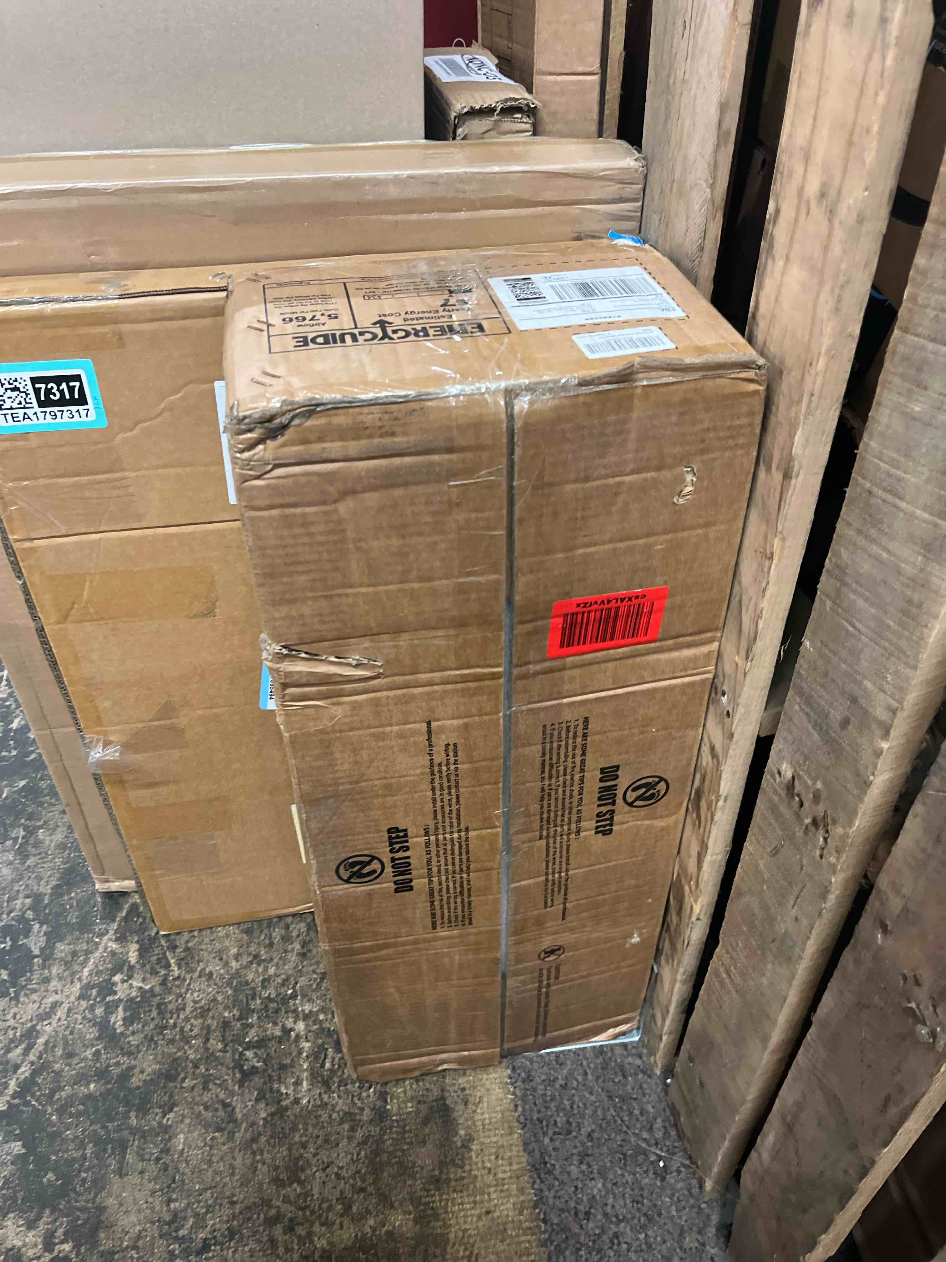 https://s3.amazonaws.com/lotting-images-prod/phillipi/TEA1797320_1759359465184.jpeg