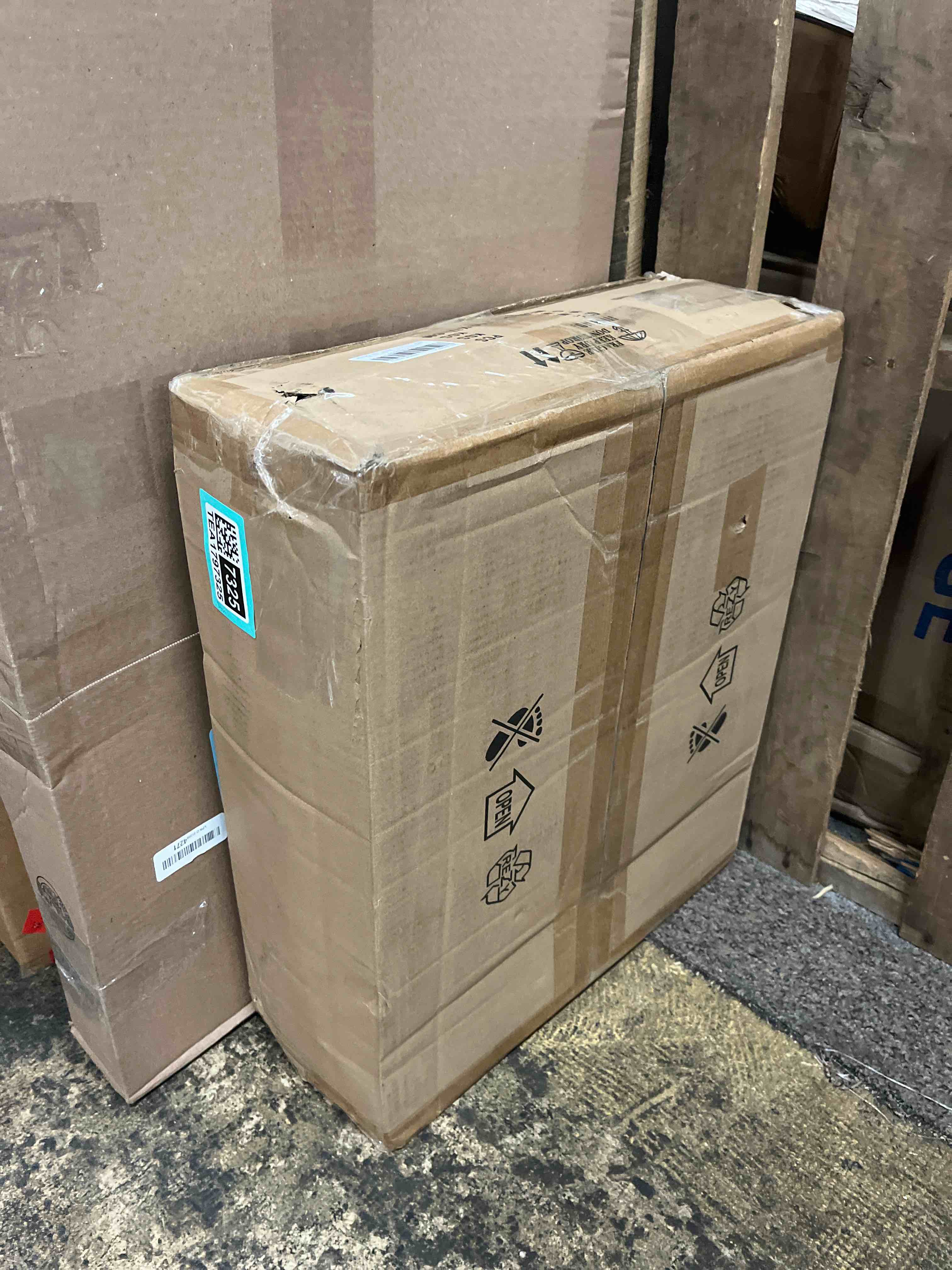 https://s3.amazonaws.com/lotting-images-prod/phillipi/TEA1797325_1759360046738.jpeg