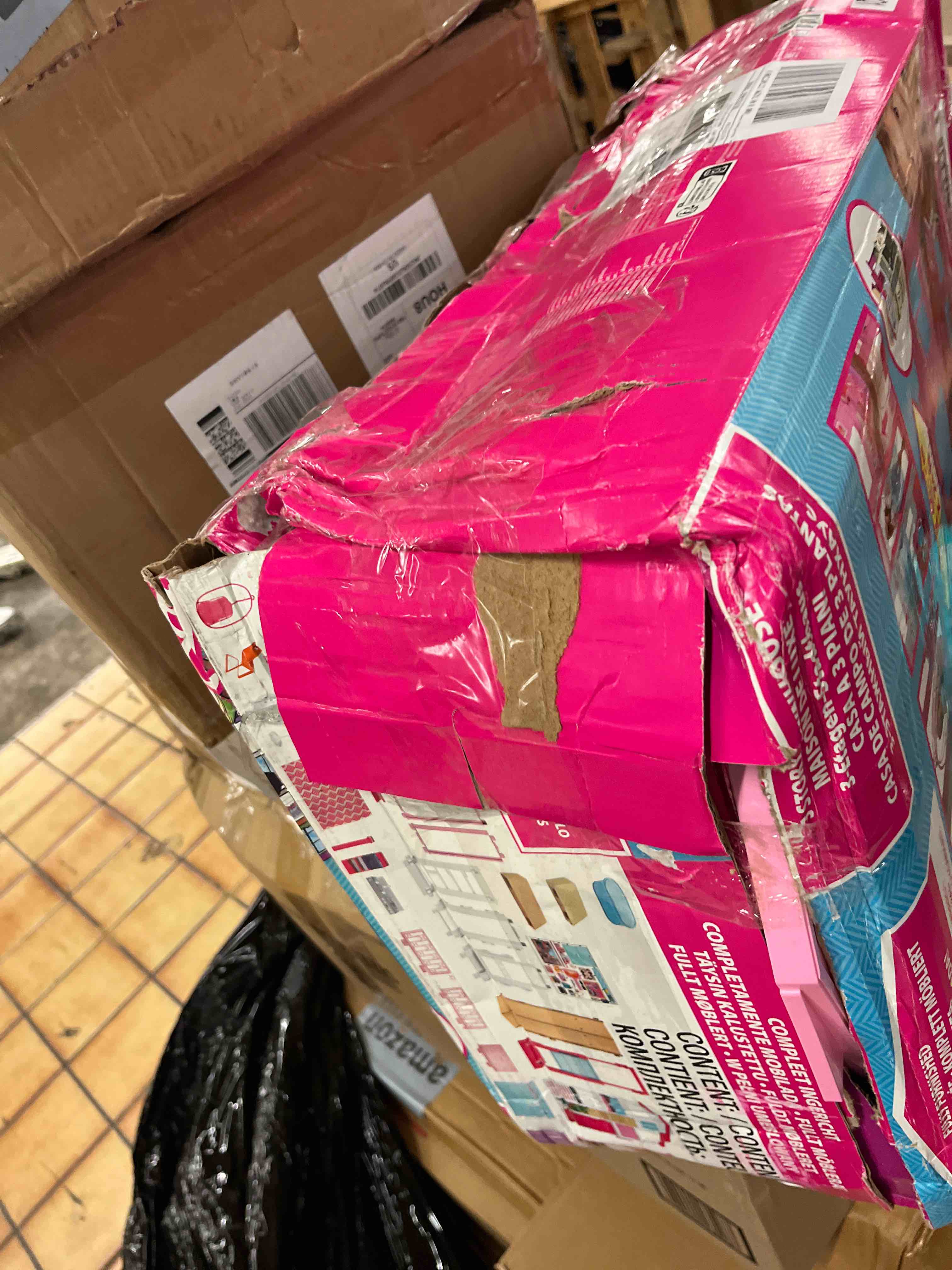 https://s3.amazonaws.com/lotting-images-prod/phillipi/TEA1797394_1759354372276.jpeg