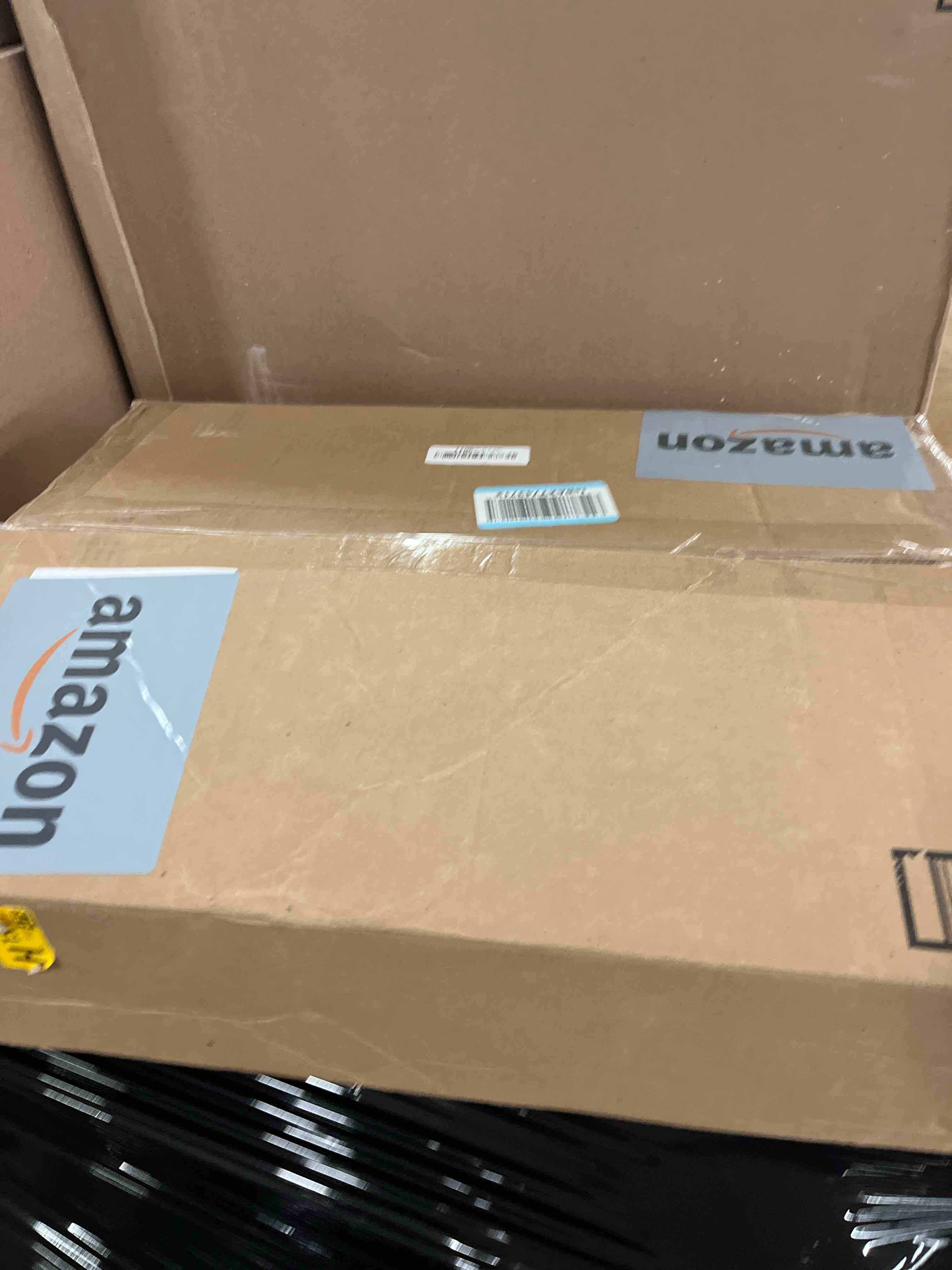 https://s3.amazonaws.com/lotting-images-prod/phillipi/TEA1797399_1759353507003.jpeg
