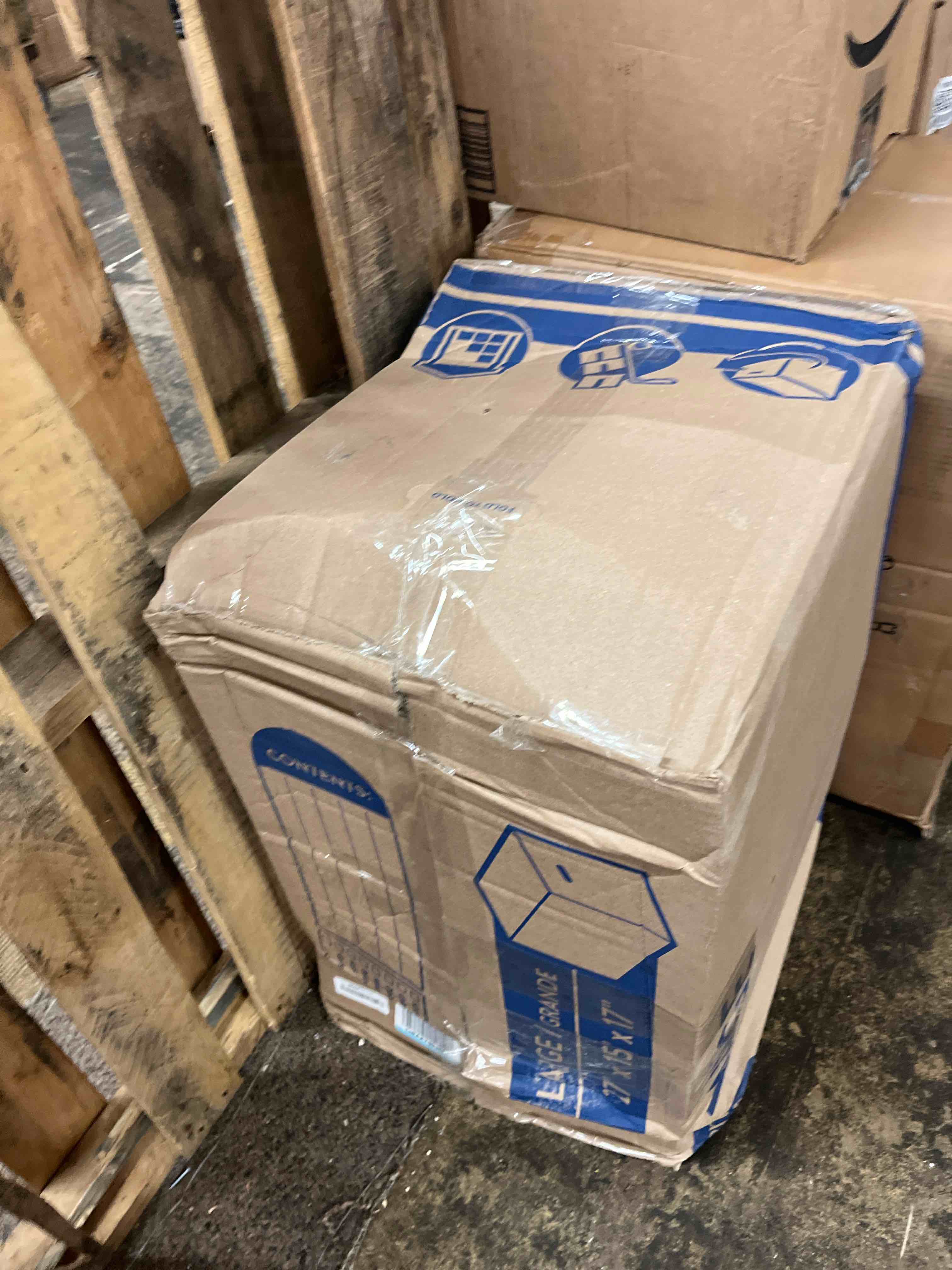 https://s3.amazonaws.com/lotting-images-prod/phillipi/TEA1797411_1759353421477.jpeg