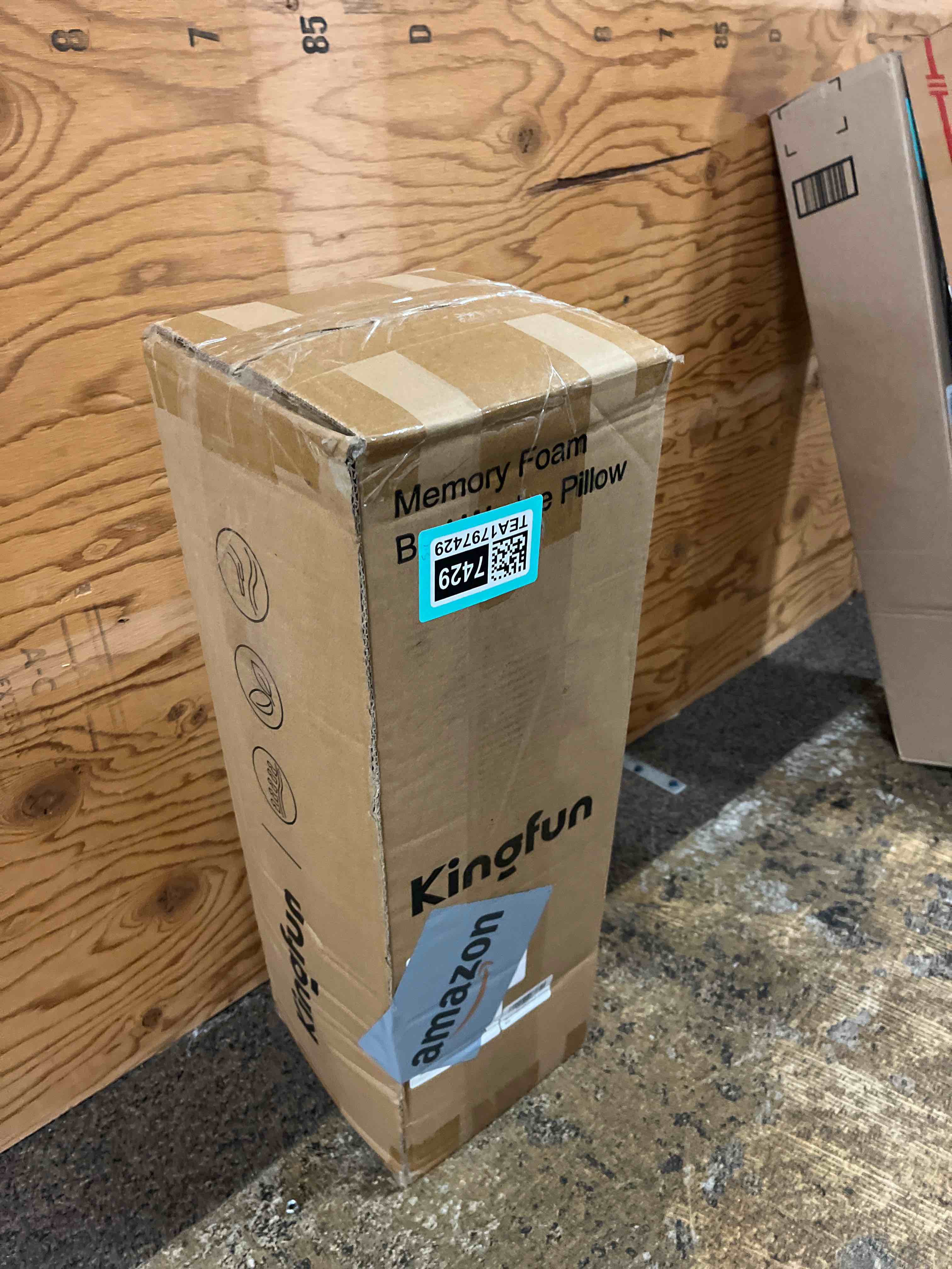 https://s3.amazonaws.com/lotting-images-prod/phillipi/TEA1797429_1759446492491.jpeg