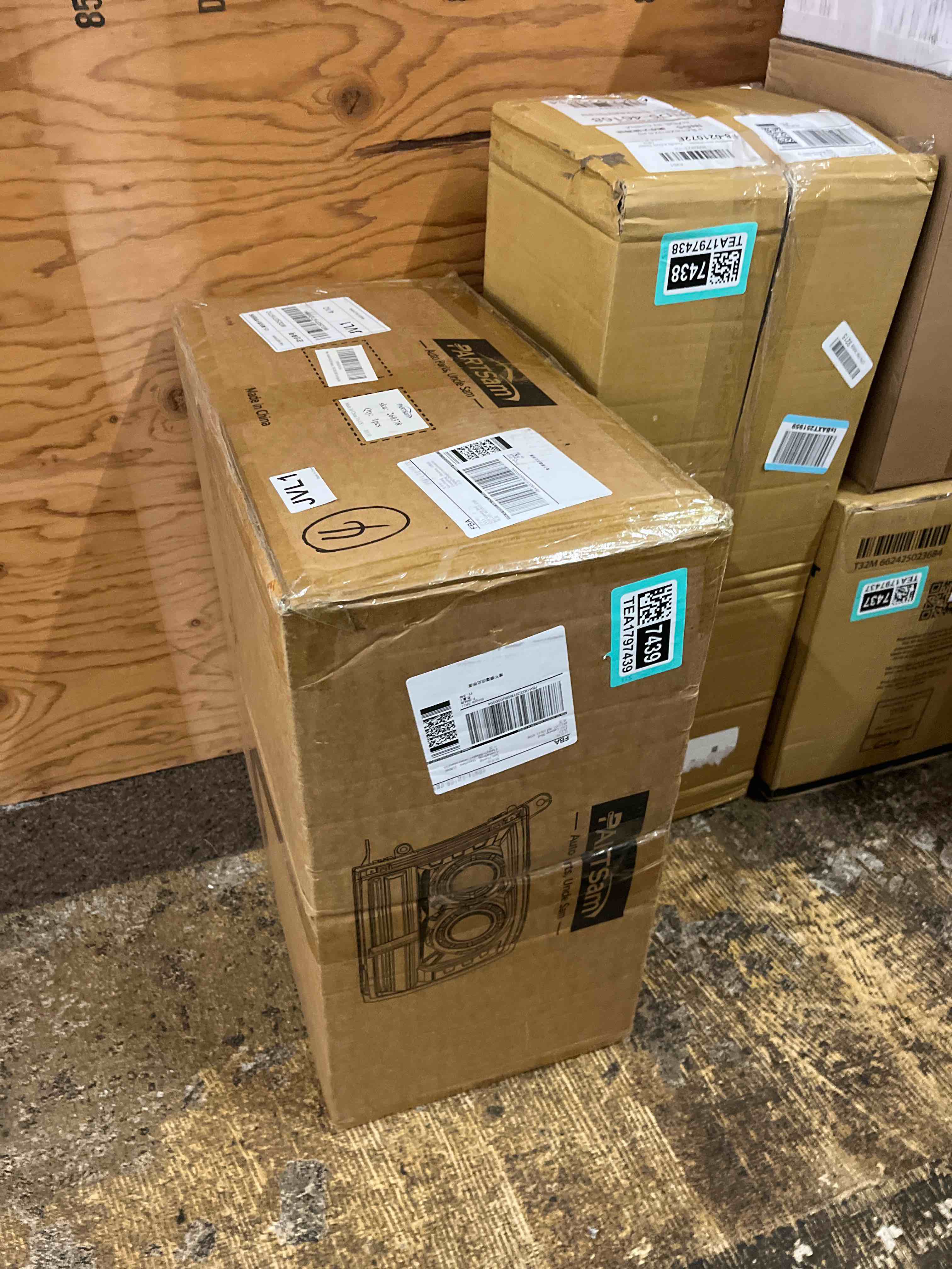 https://s3.amazonaws.com/lotting-images-prod/phillipi/TEA1797439_1759447351557.jpeg