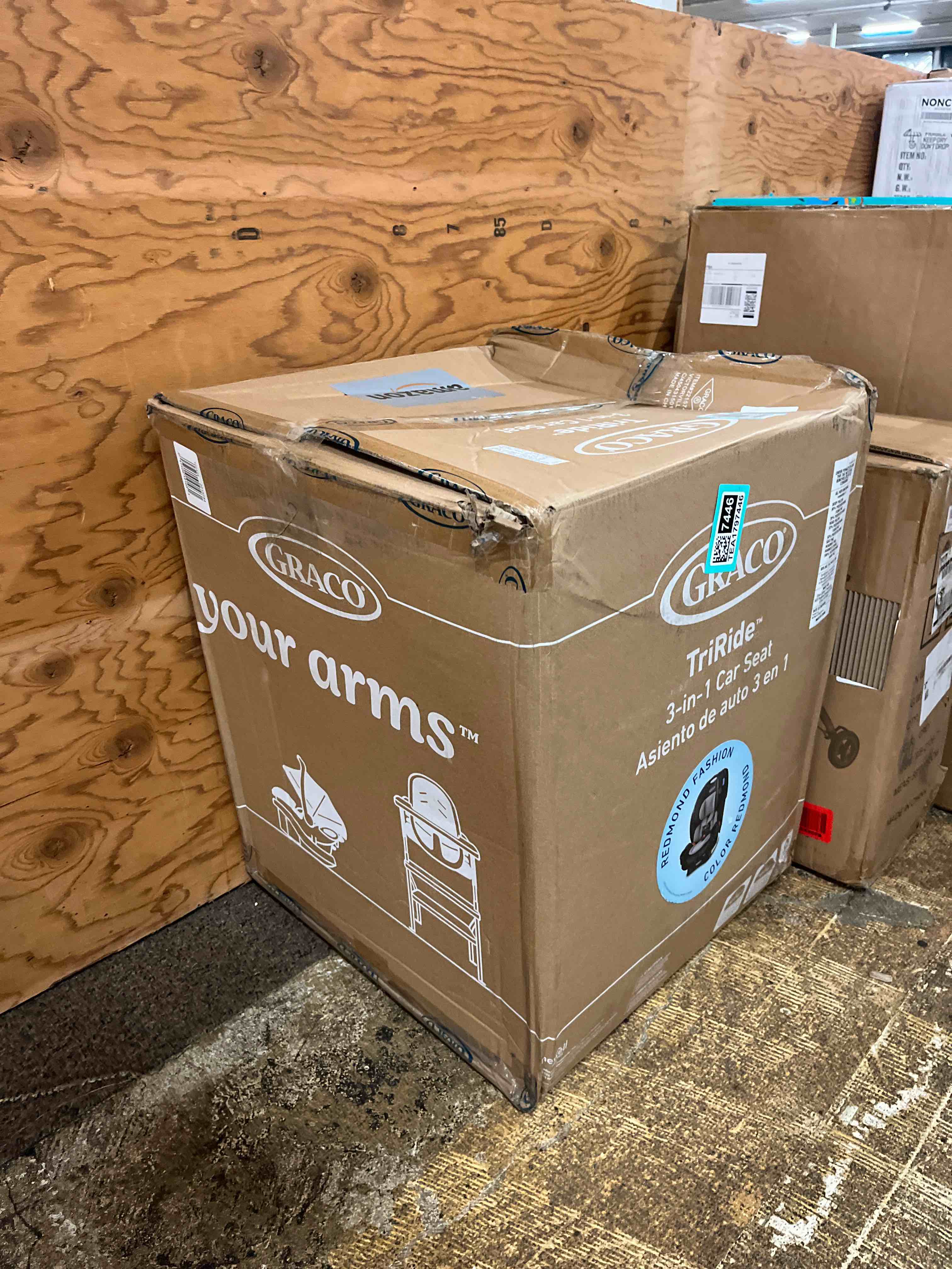 https://s3.amazonaws.com/lotting-images-prod/phillipi/TEA1797446_1759447866065.jpeg