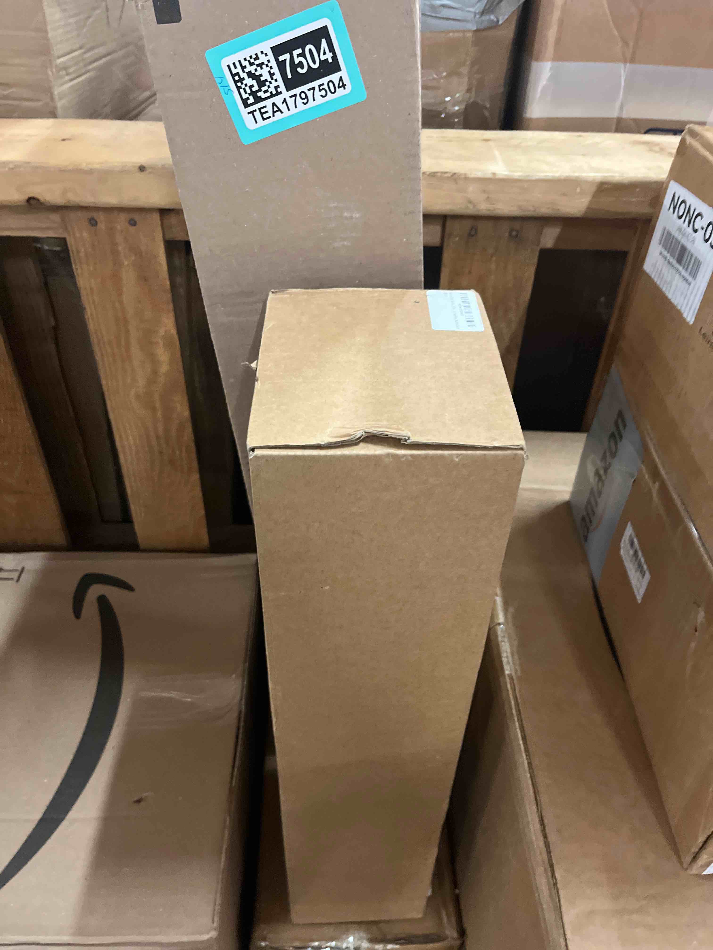 https://s3.amazonaws.com/lotting-images-prod/phillipi/TEA1797509_1759448365760.jpeg