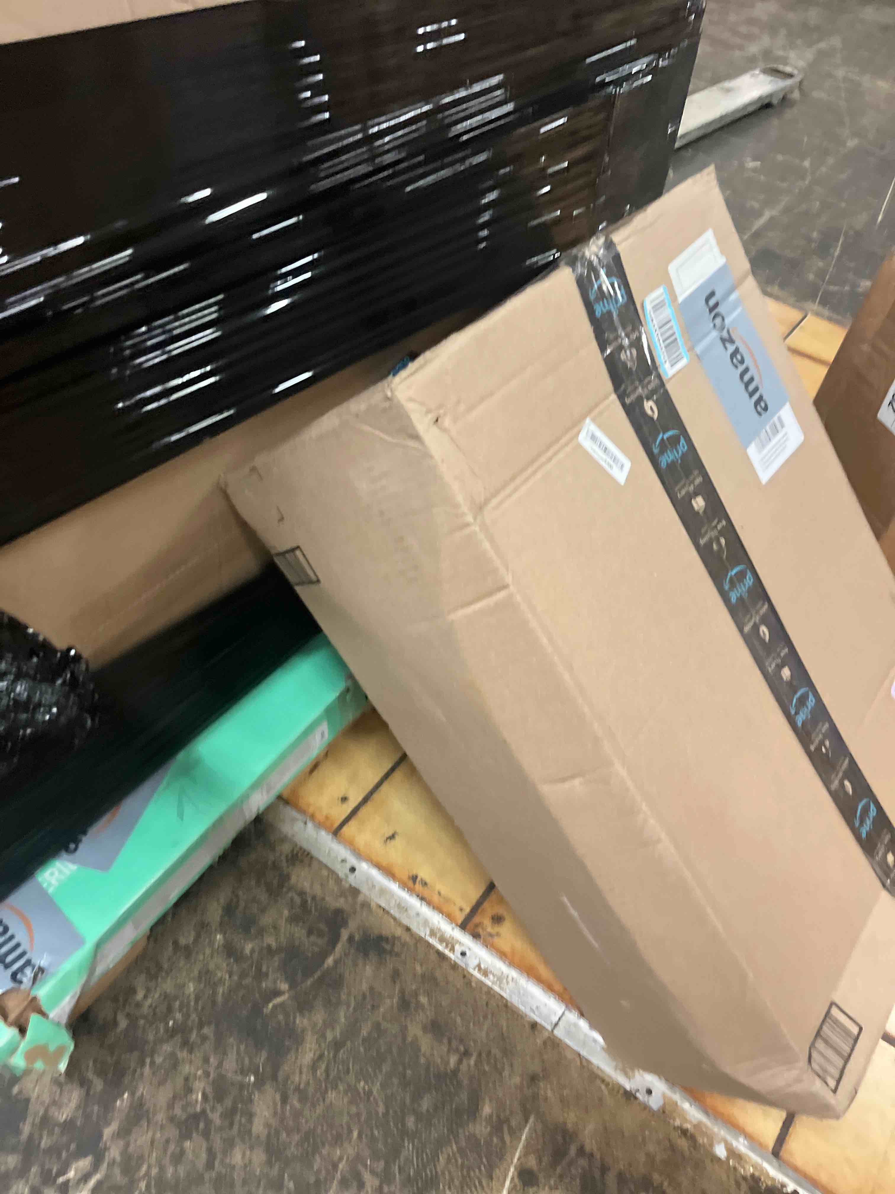 https://s3.amazonaws.com/lotting-images-prod/phillipi/TEA1797530_1759444023173.jpeg