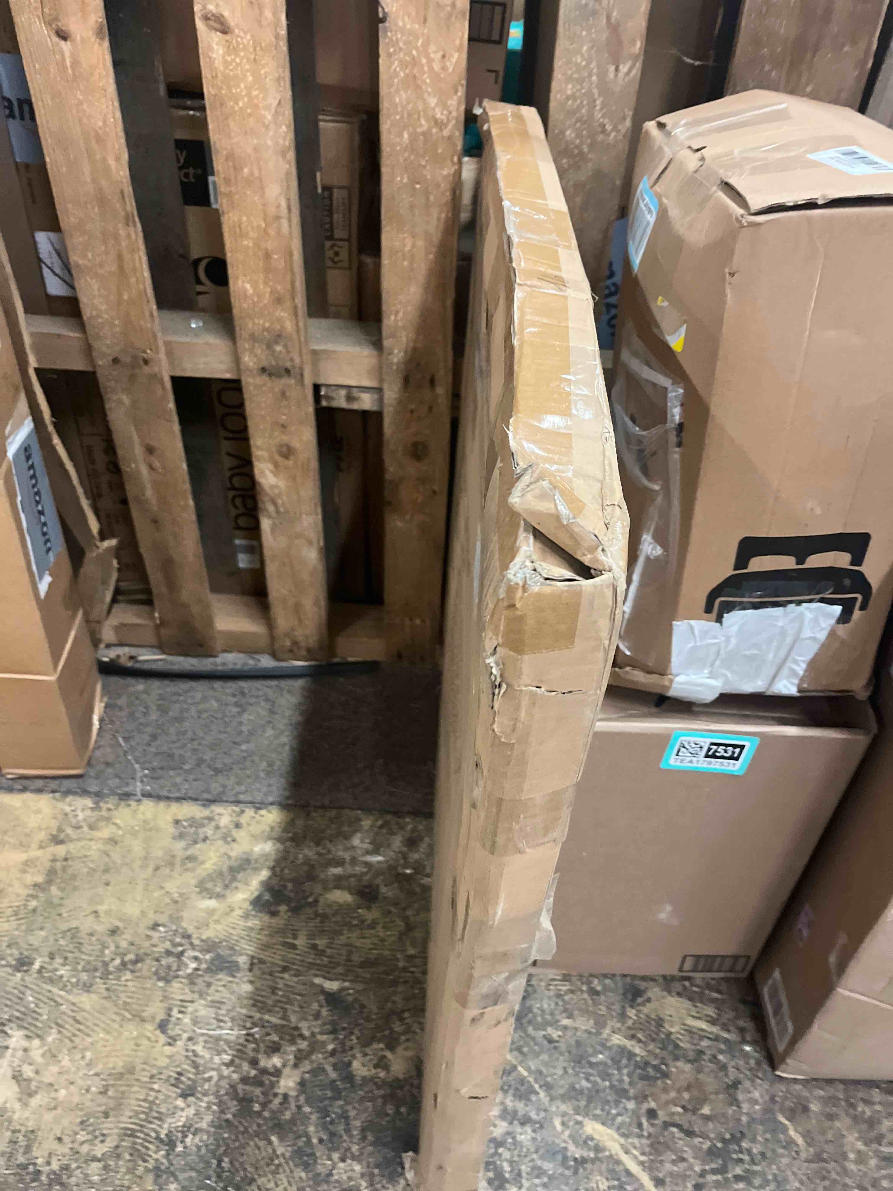 https://s3.amazonaws.com/lotting-images-prod/phillipi/TEA1797534_1759444248004.jpeg