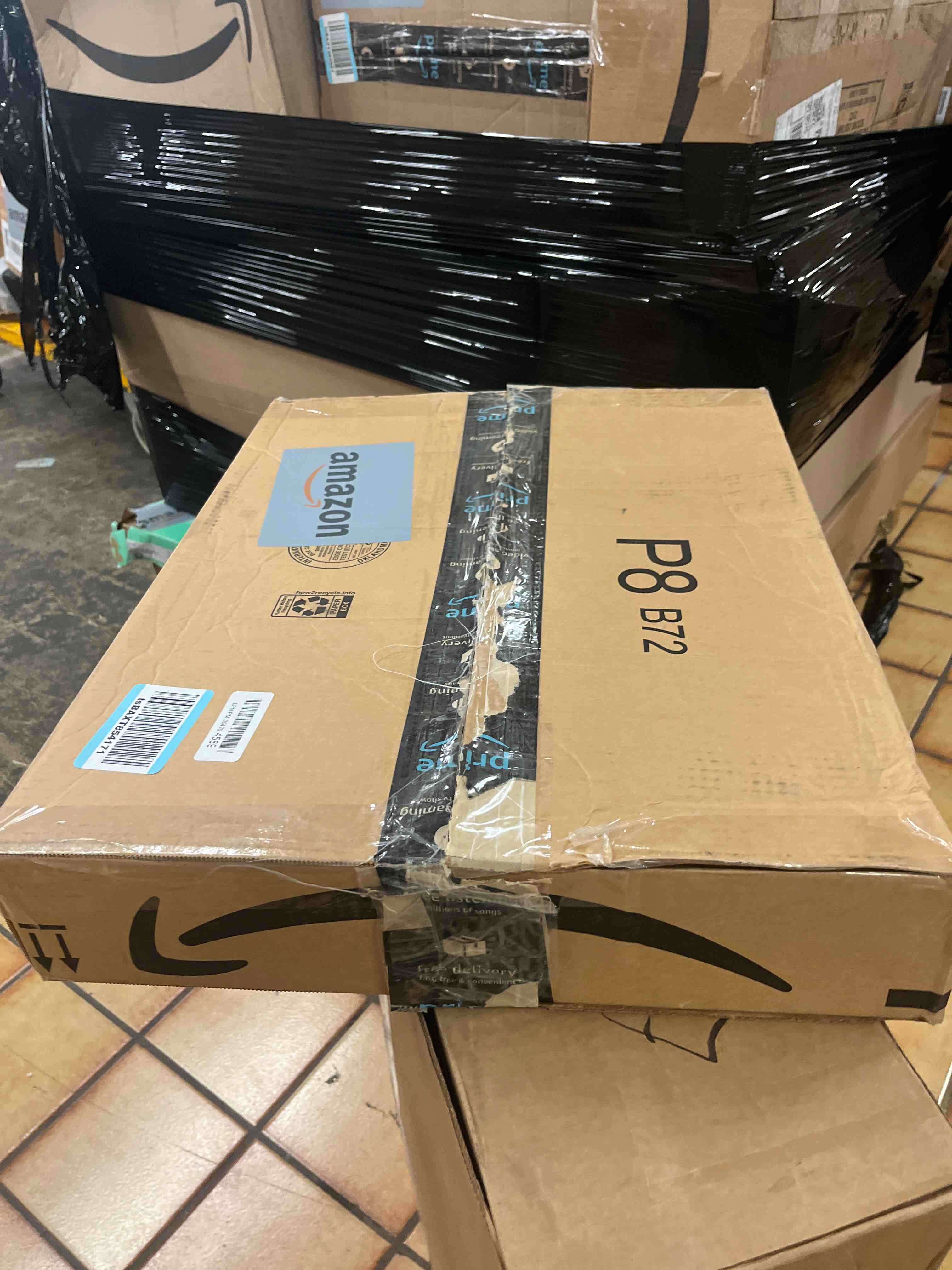 https://s3.amazonaws.com/lotting-images-prod/phillipi/TEA1797535_1759444439554.jpeg