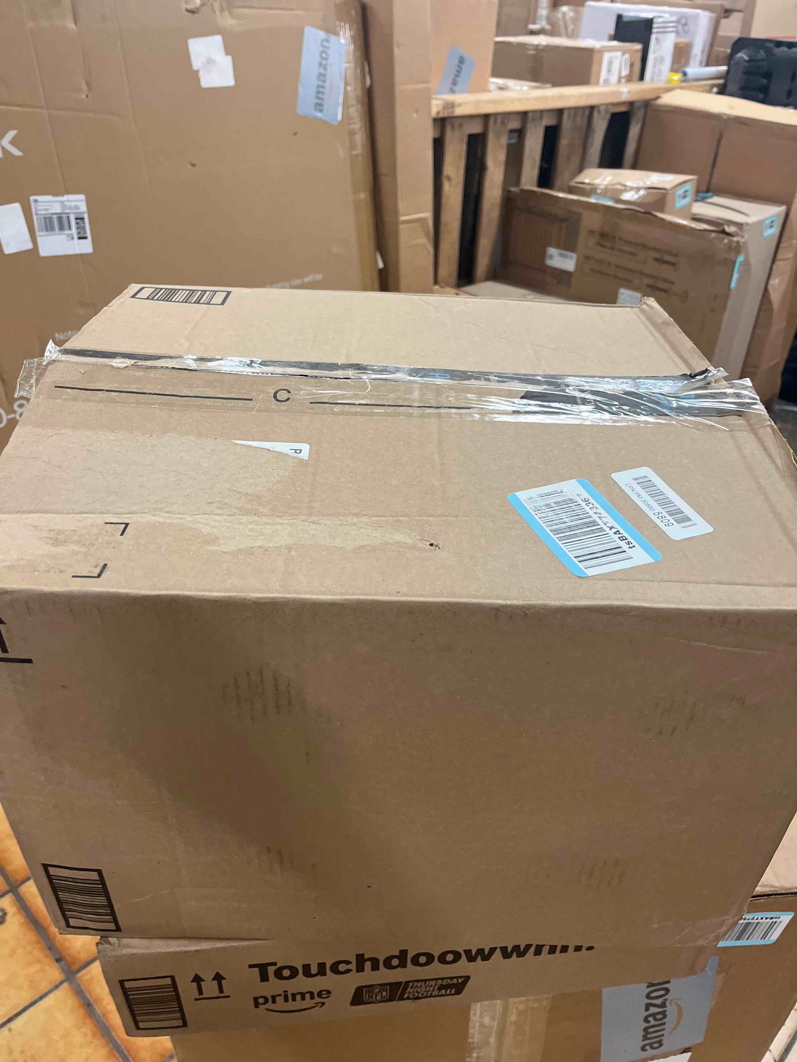 https://s3.amazonaws.com/lotting-images-prod/phillipi/TEA1797542_1759444698128.jpeg